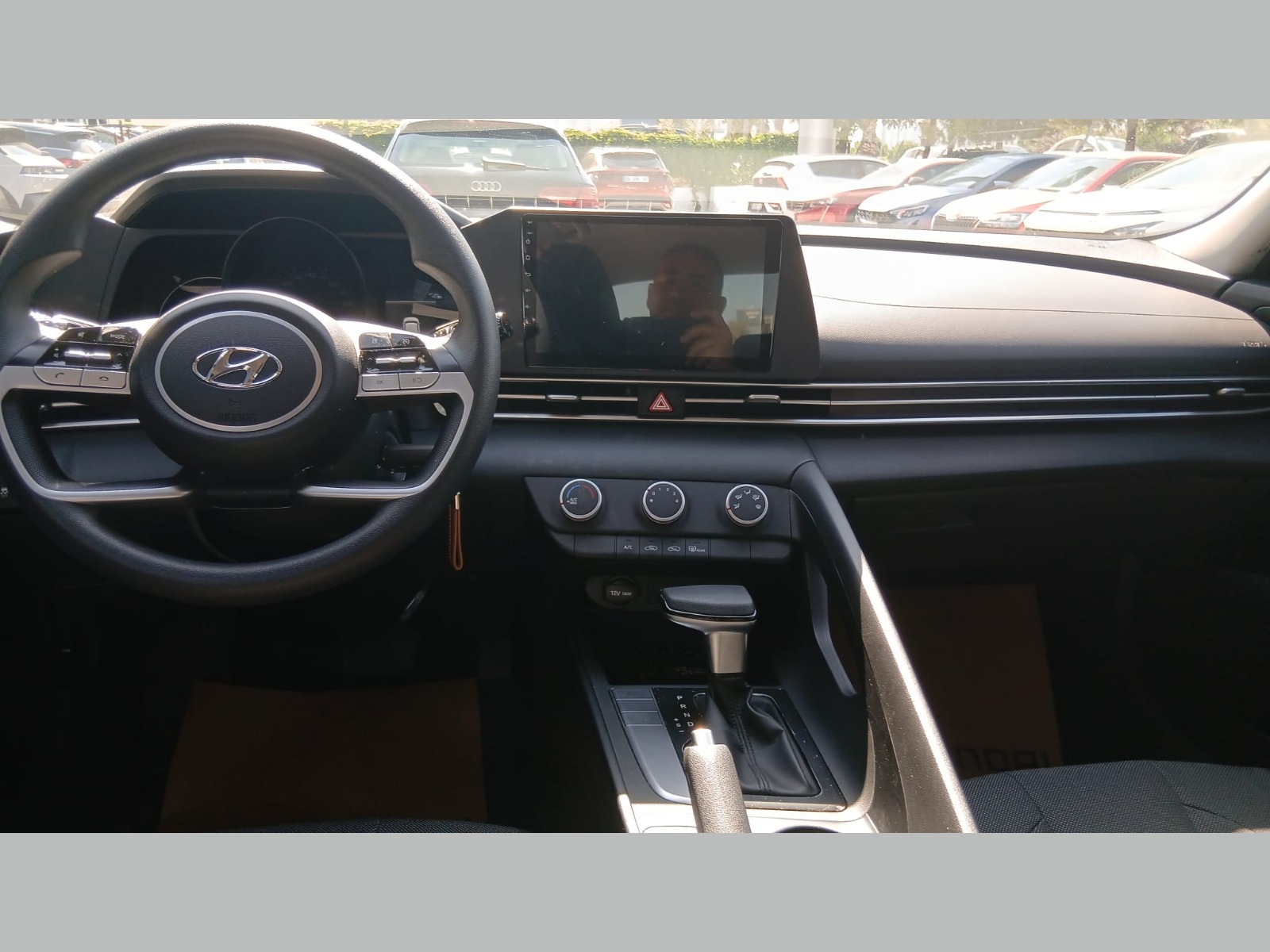 2021 Benzin Otomatik Hyundai Elantra Füme Yükseliş Nakil Araçları Turizm Ticaret ve Sanayi Anonim Şirketi