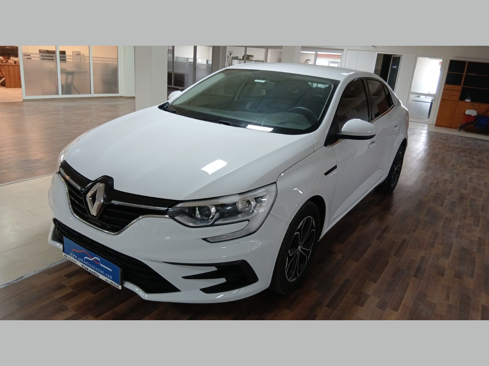 2022 Benzin Otomatik Renault Megane Beyaz Yükseliş Nakil Araçları Turizm Ticaret ve Sanayi Anonim Şirketi