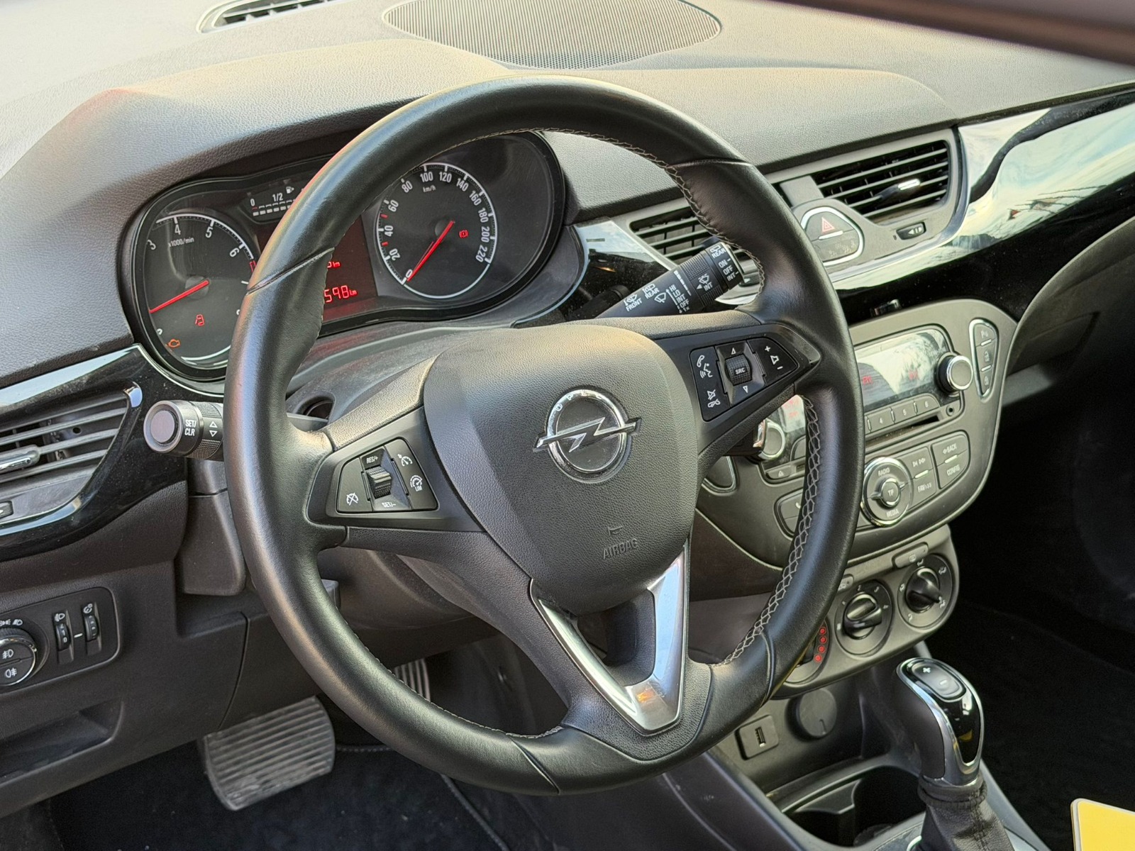 2016 Benzin Otomatik Opel Corsa Kırmızı Yükseliş Nakil Araçları Turizm Ticaret ve Sanayi Anonim Şirketi