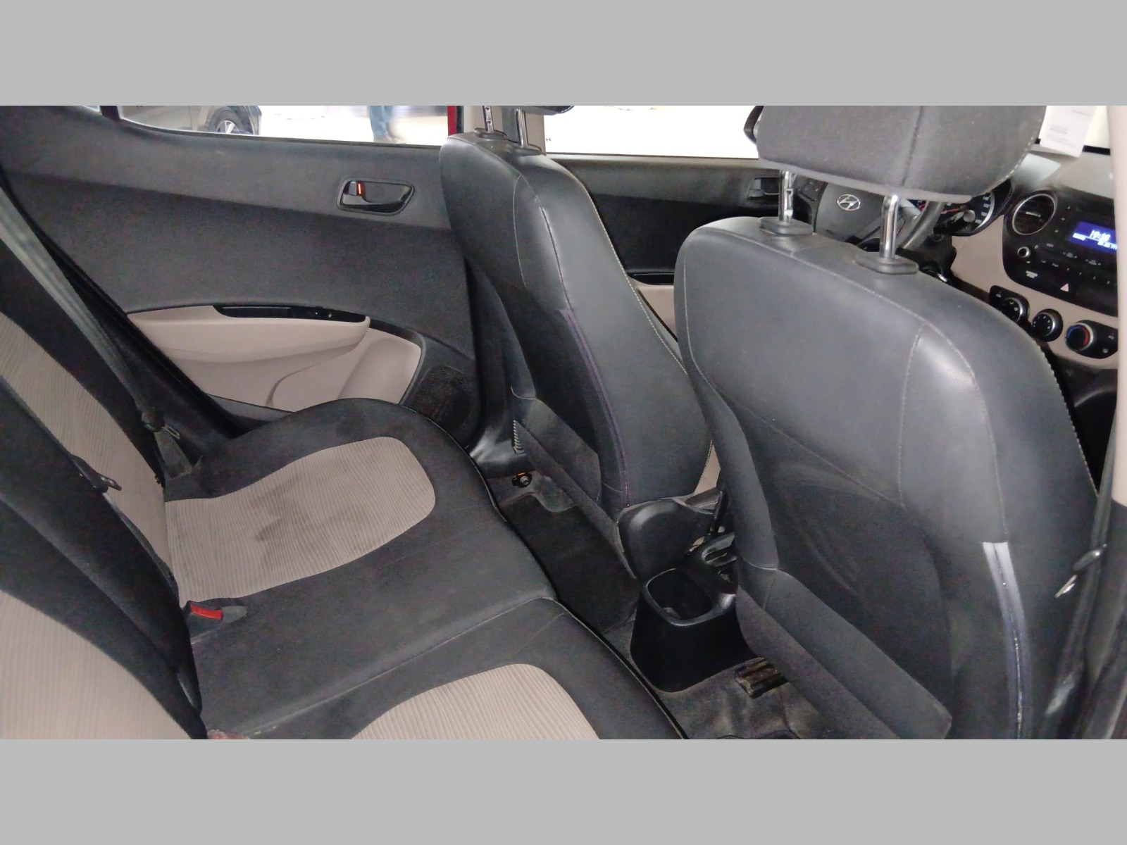 2015 Benzin Otomatik Hyundai i10 Kırmızı Yükseliş Nakil Araçları Turizm Ticaret ve Sanayi Anonim Şirketi