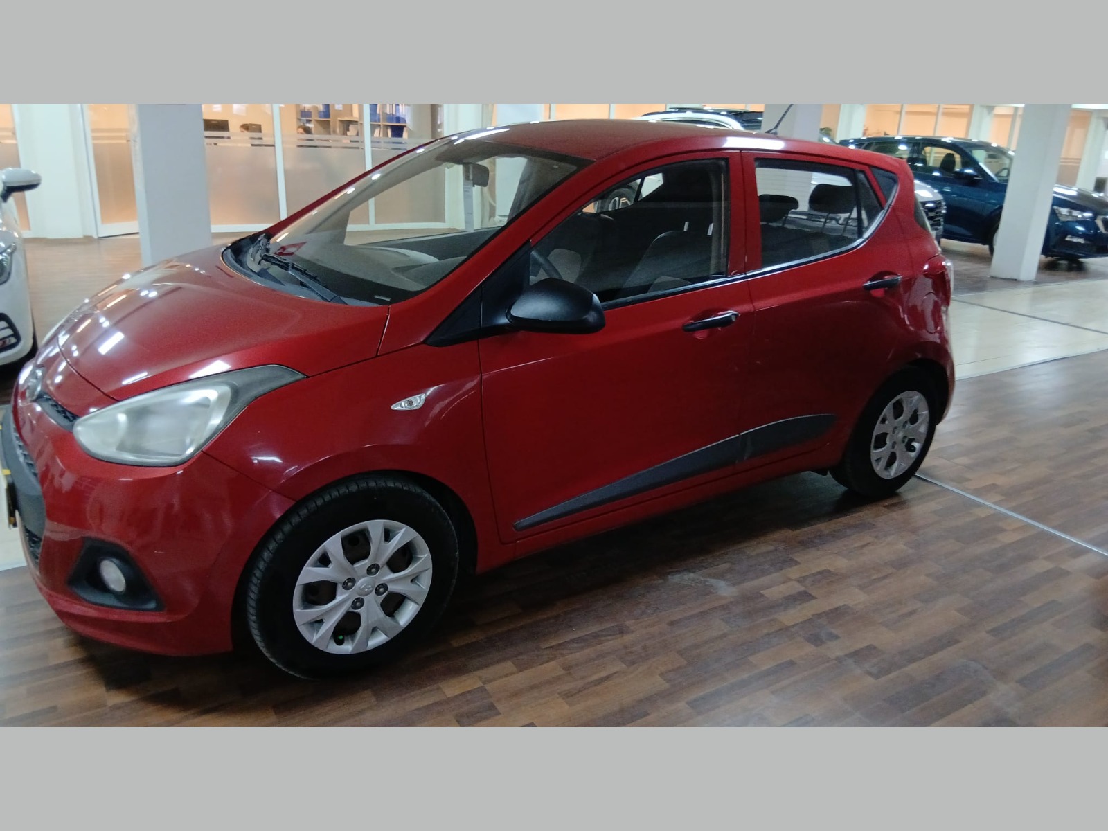 2015 Benzin Otomatik Hyundai i10 Kırmızı Yükseliş Nakil Araçları Turizm Ticaret ve Sanayi Anonim Şirketi