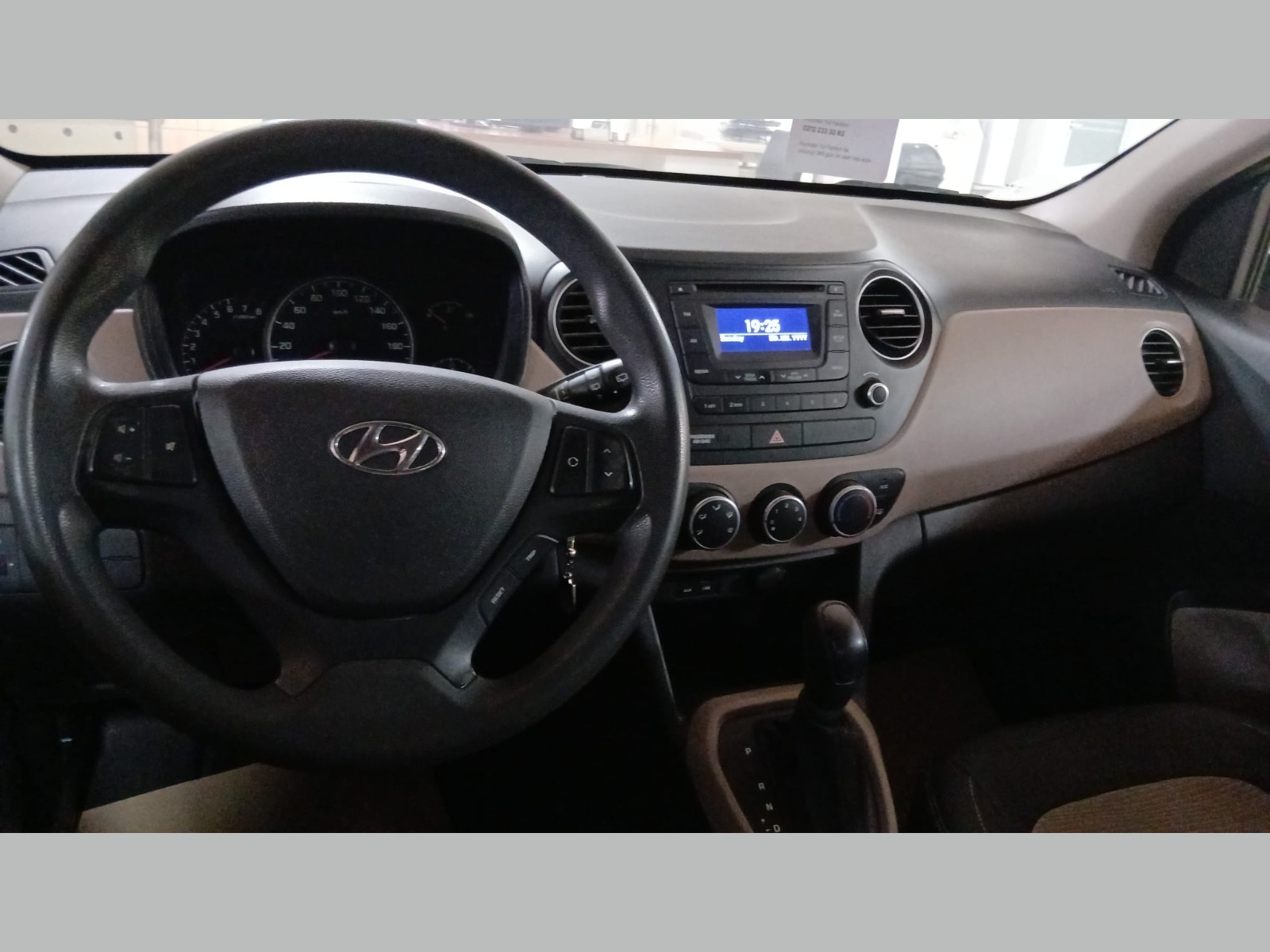 2015 Benzin Otomatik Hyundai i10 Kırmızı Yükseliş Nakil Araçları Turizm Ticaret ve Sanayi Anonim Şirketi