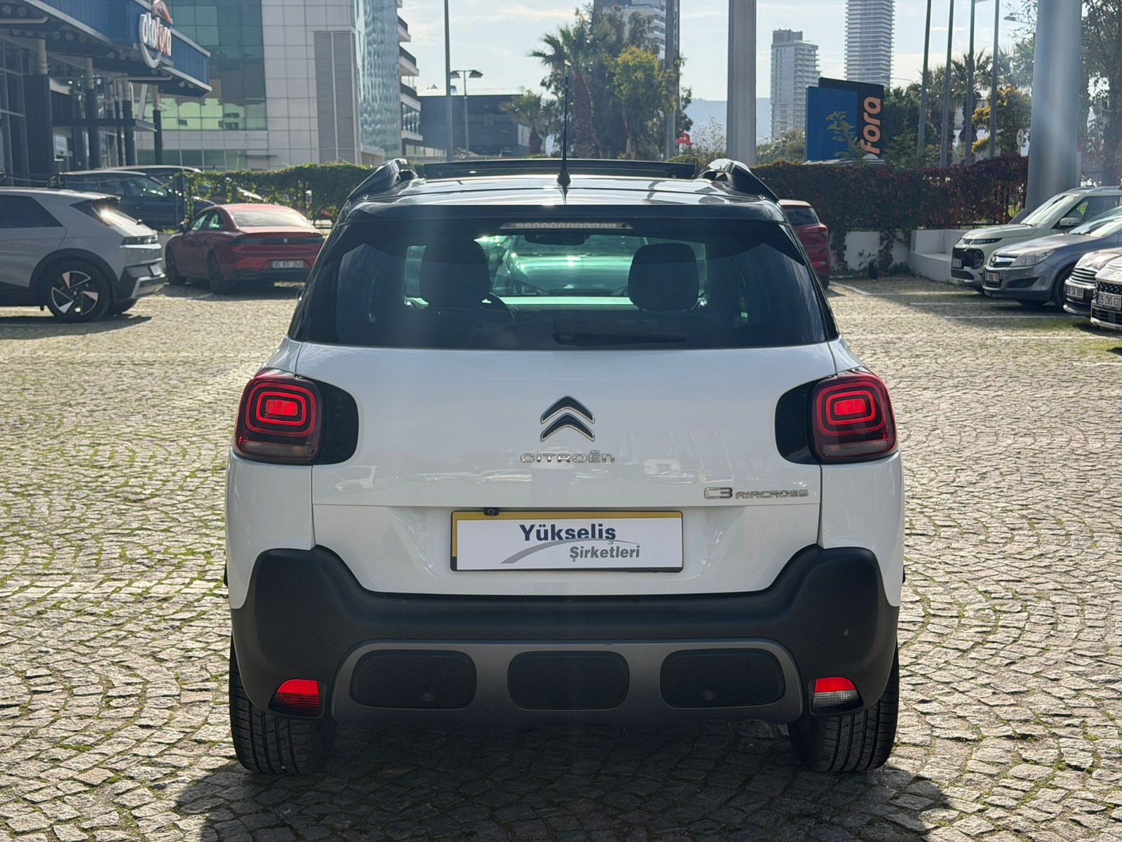 2024 Benzin Otomatik Citroen C3 AirCross Beyaz Yükseliş Nakil Araçları Turizm Ticaret ve Sanayi Anonim Şirketi