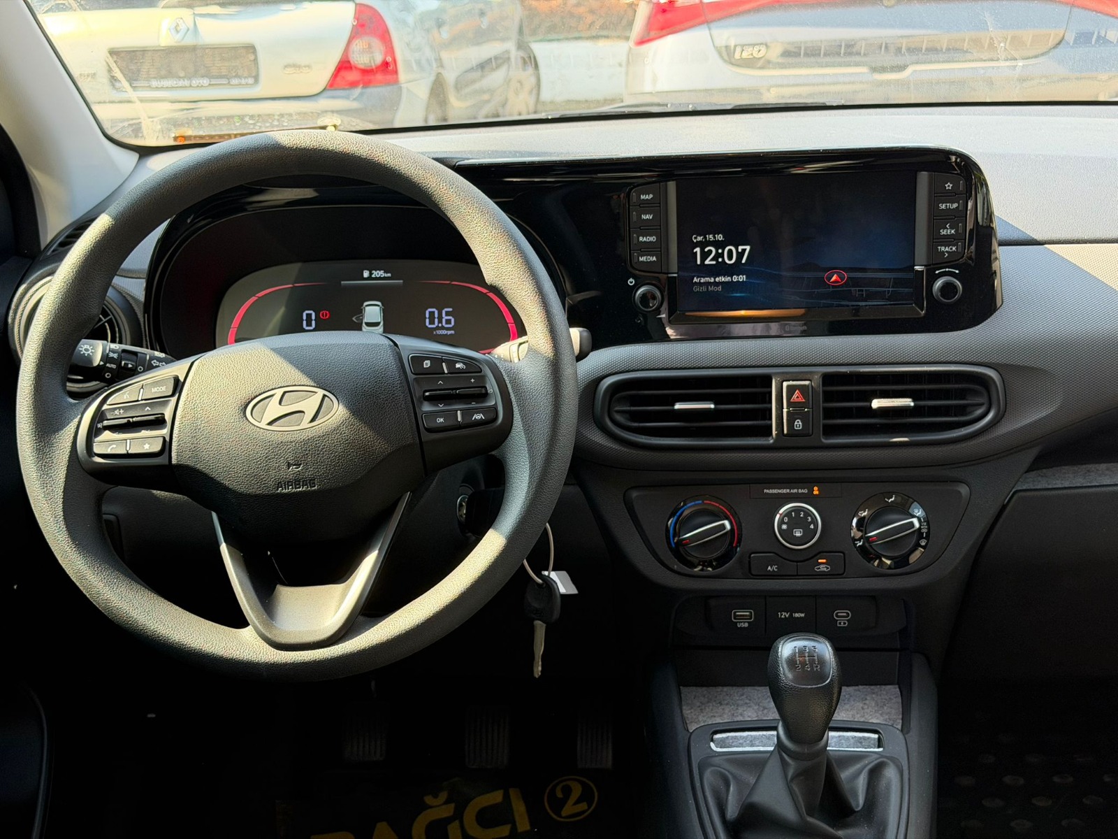 2.El Hyundai i10 Hatchback 1.0 MPI Jump | Manuel & Benzin | Beyaz | İzmir.2el 2024 Benzin Manuel Hyundai i10 Beyaz Yükseliş Nakil Araçları Turizm Ticaret ve Sanayi Anonim Şirketi