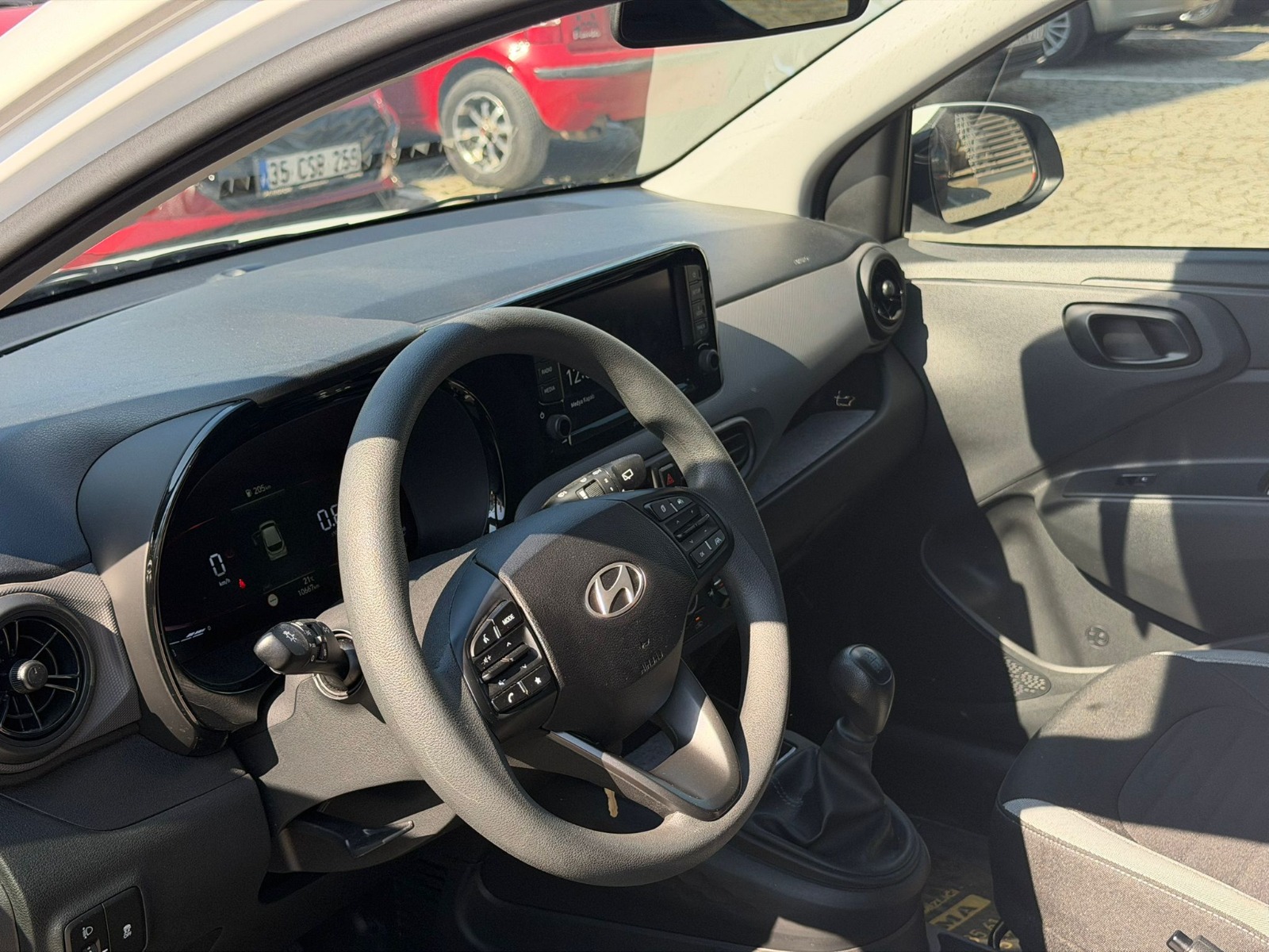2.El Hyundai i10 Hatchback 1.0 MPI Jump | Manuel & Benzin | Beyaz | İzmir.2el 2024 Benzin Manuel Hyundai i10 Beyaz Yükseliş Nakil Araçları Turizm Ticaret ve Sanayi Anonim Şirketi