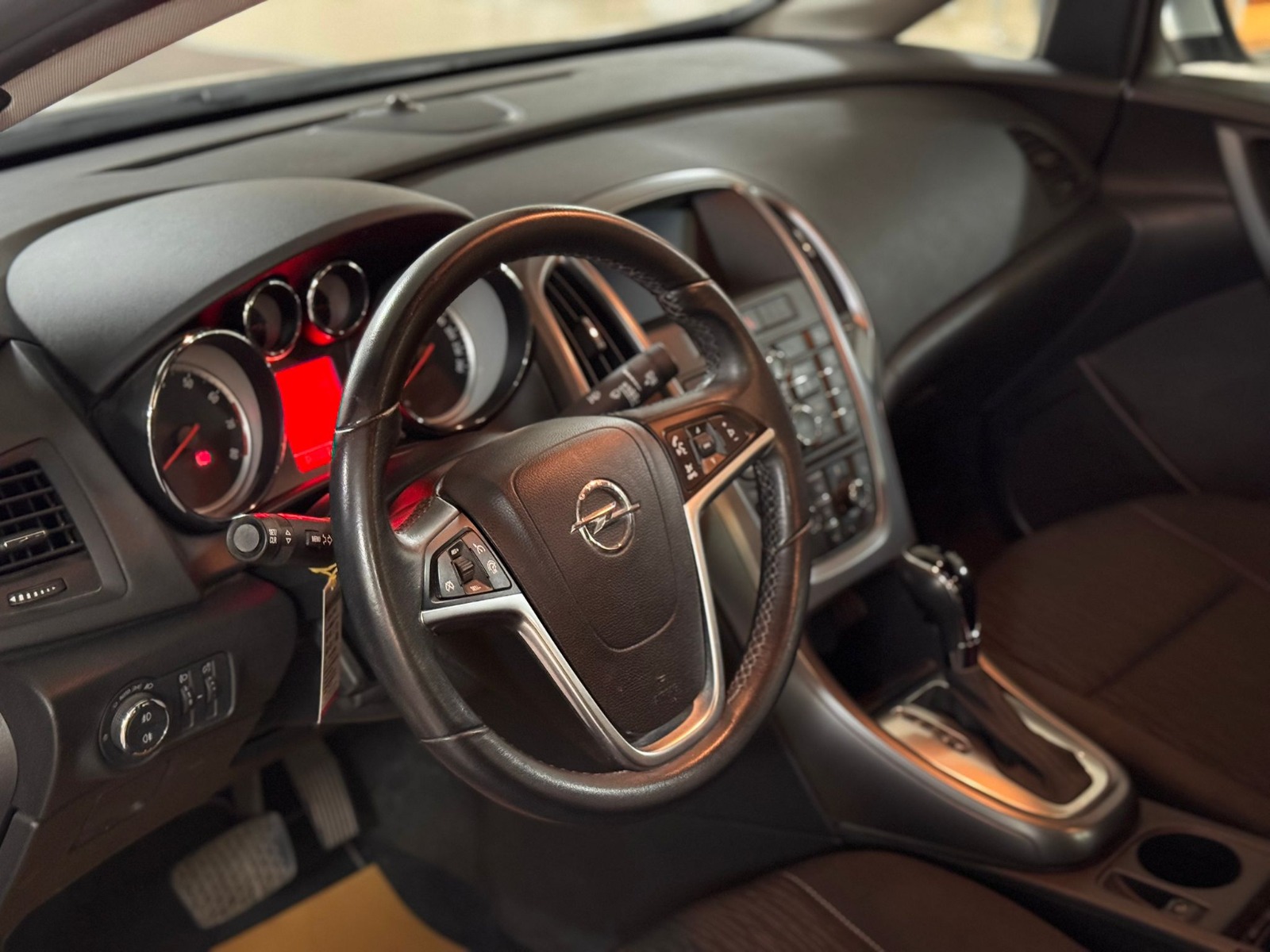 2.El Opel Astra Sedan 1.4 Turbo Sport Otomatik | Otomatik & Benzin | Gri | İzmir.2el 2020 Benzin Otomatik Opel Astra Gri Yükseliş Nakil Araçları Turizm Ticaret ve Sanayi Anonim Şirketi