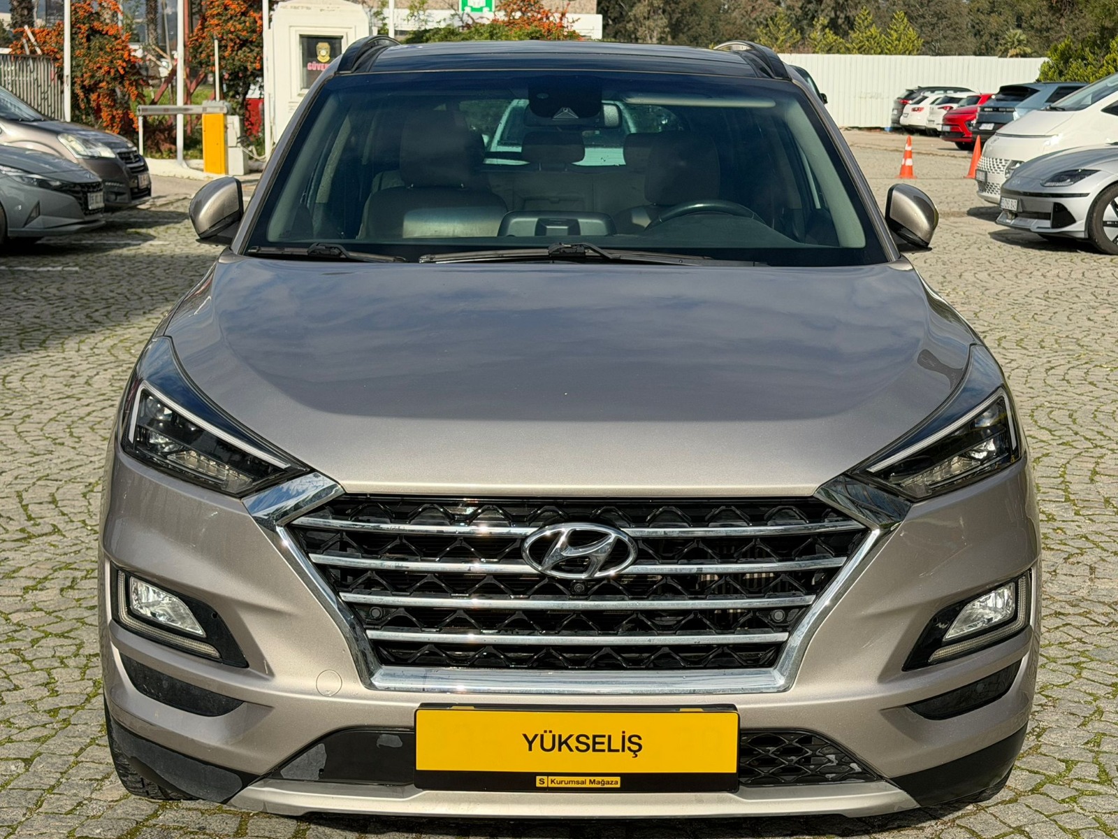 2018 Dizel Otomatik Hyundai Tucson Bej Yükseliş Nakil Araçları Turizm Ticaret ve Sanayi Anonim Şirketi