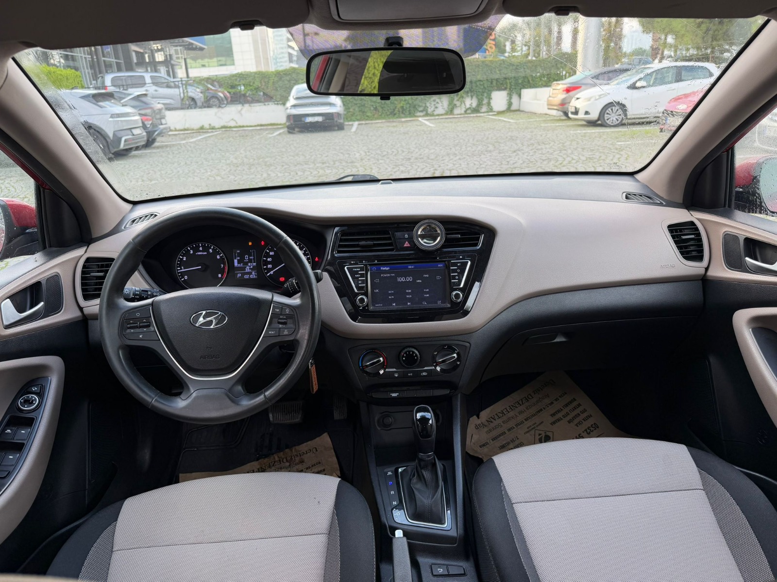 2.El Hyundai i20 Hatchback 1.4 MPI Elite Otomatik | Otomatik & Benzin | Kırmızı | İzmir.2el 2016 Benzin Otomatik Hyundai i20 Kırmızı Yükseliş Nakil Araçları Turizm Ticaret ve Sanayi Anonim Şirketi