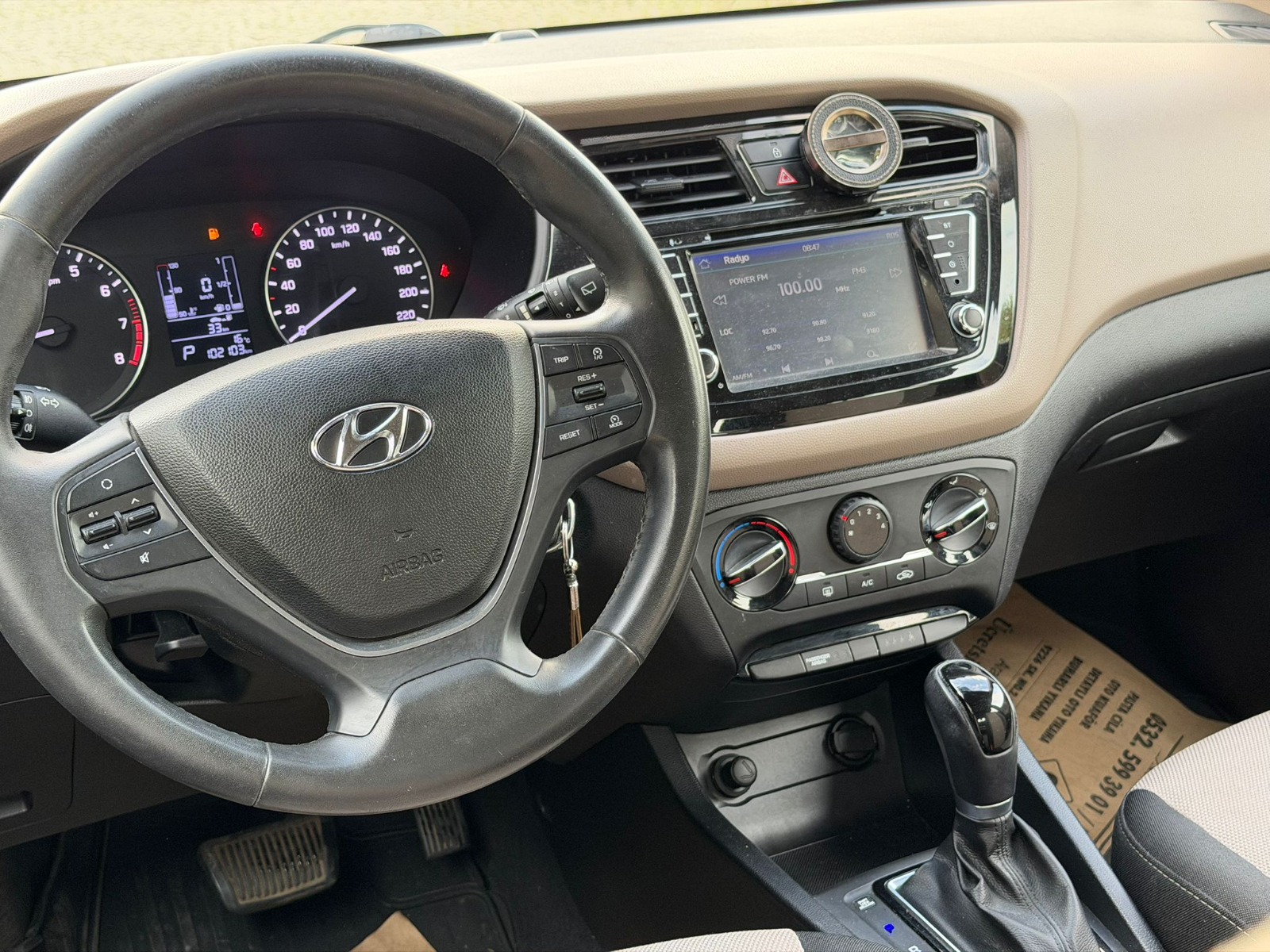 2.El Hyundai i20 Hatchback 1.4 MPI Elite Otomatik | Otomatik & Benzin | Kırmızı | İzmir.2el 2016 Benzin Otomatik Hyundai i20 Kırmızı Yükseliş Nakil Araçları Turizm Ticaret ve Sanayi Anonim Şirketi