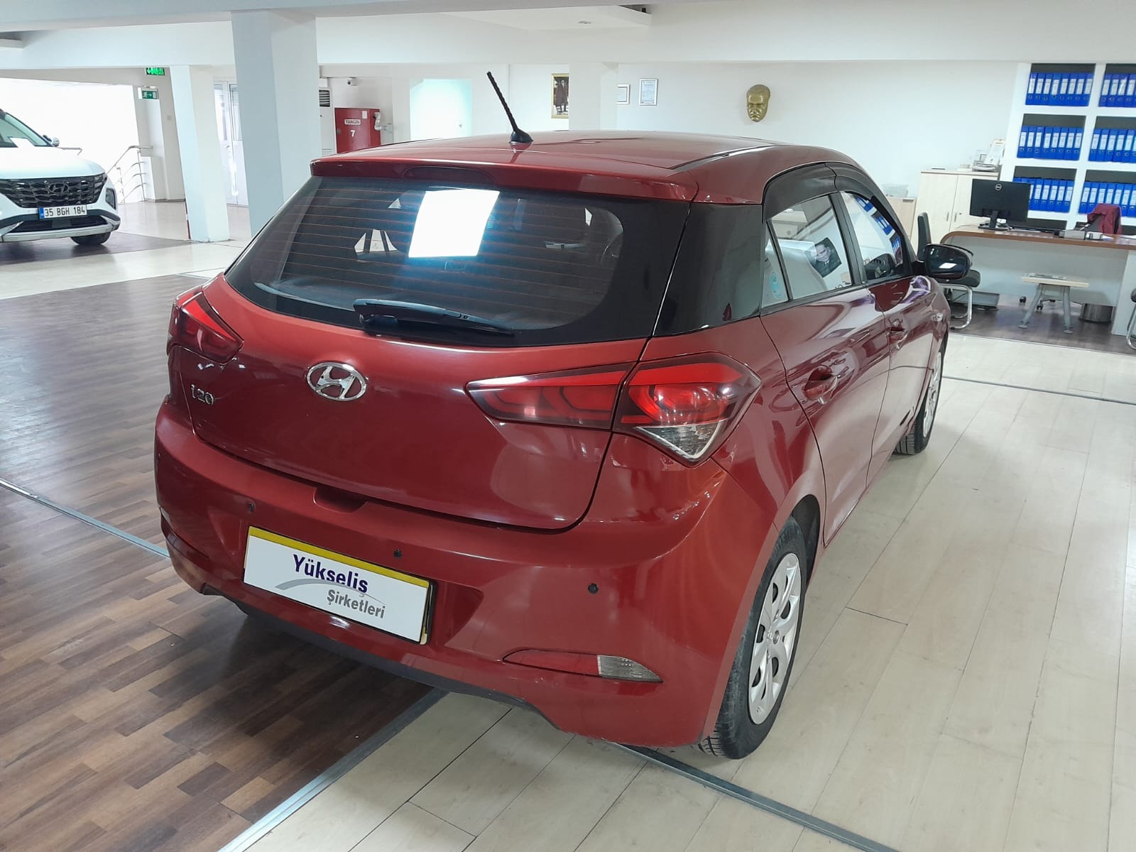 2016 Benzin + LPG Manuel Hyundai i20 Kırmızı Yükseliş Nakil Araçları Turizm Ticaret ve Sanayi Anonim Şirketi