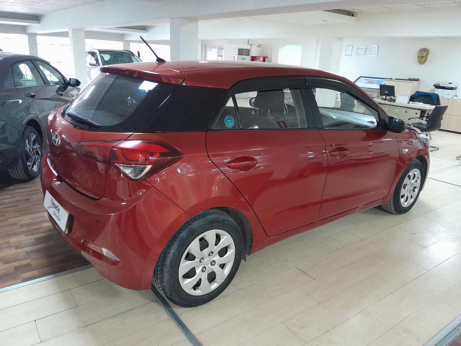 2016 Benzin + LPG Manuel Hyundai i20 Kırmızı Yükseliş Nakil Araçları Turizm Ticaret ve Sanayi Anonim Şirketi