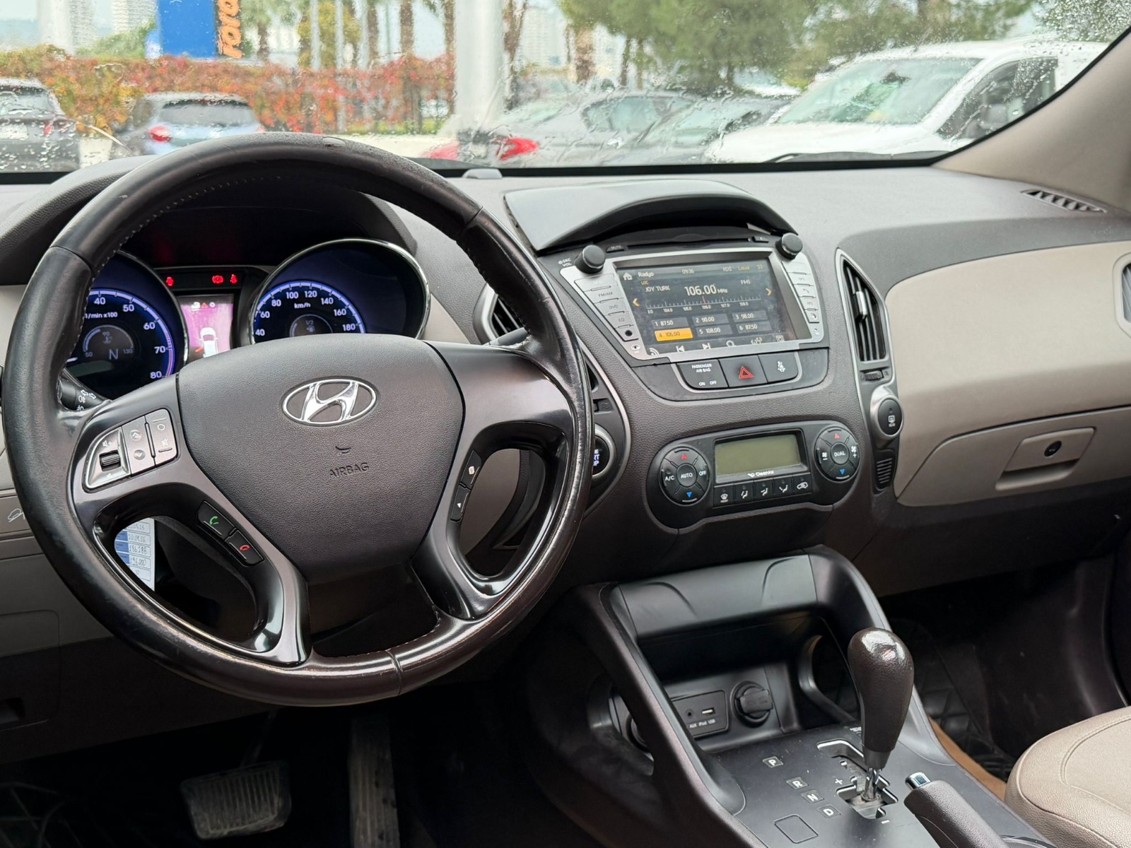 2015 Benzin Otomatik Hyundai ix35 Beyaz Yükseliş Nakil Araçları Turizm Ticaret ve Sanayi Anonim Şirketi