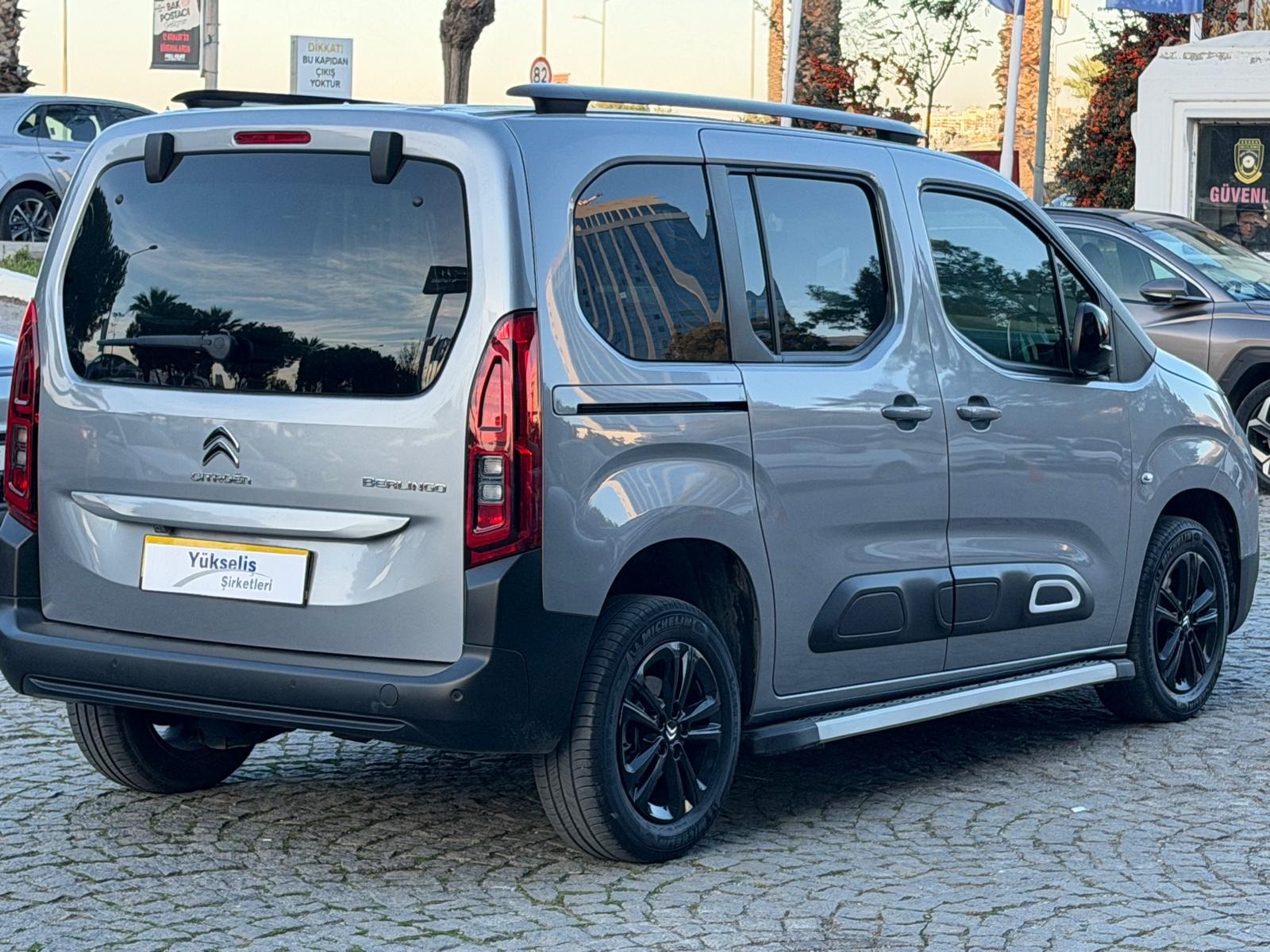 2023 Dizel Otomatik Citroen Berlingo Gri Yükseliş Nakil Araçları Turizm Ticaret ve Sanayi Anonim Şirketi
