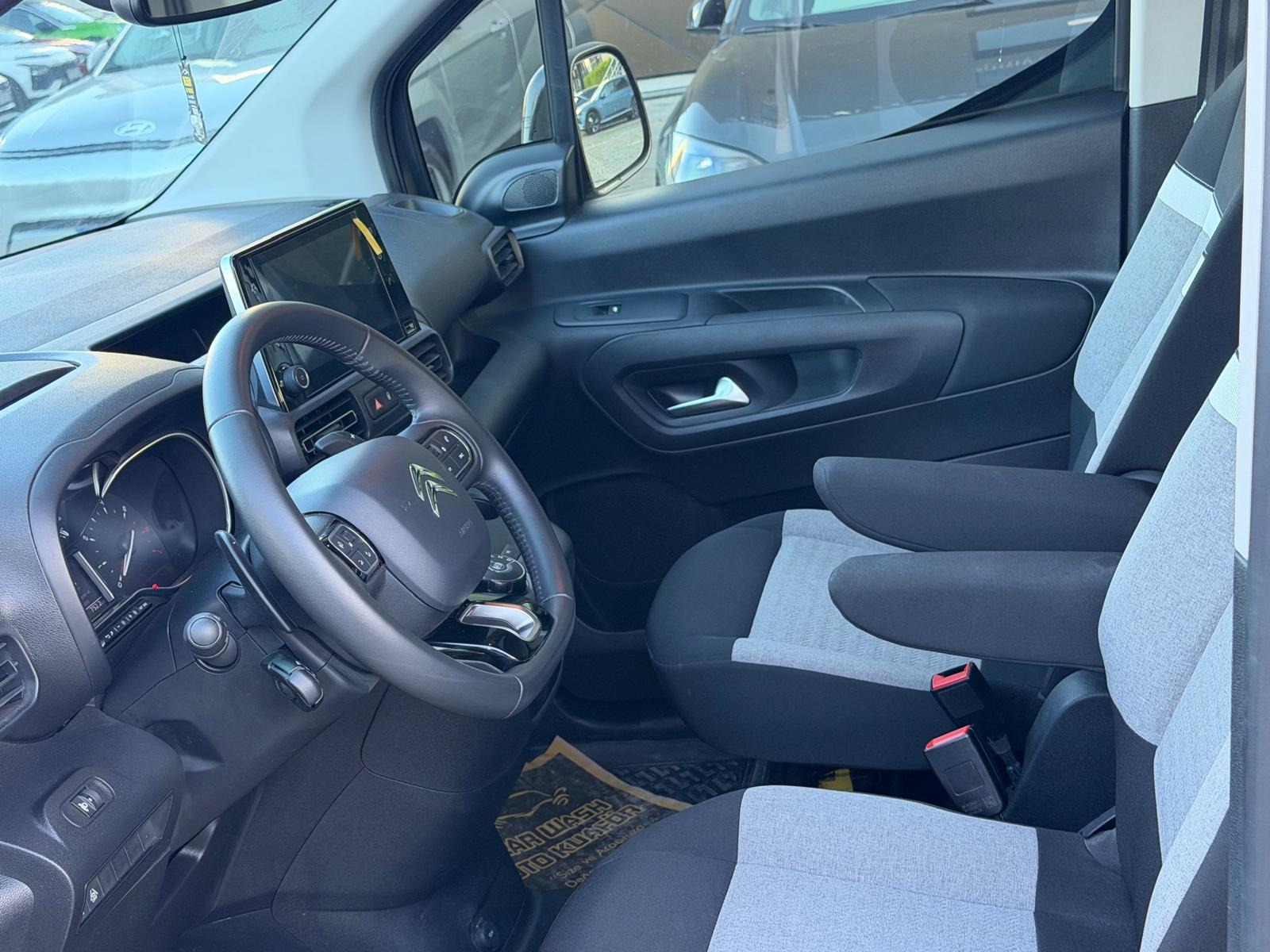 2023 Dizel Otomatik Citroen Berlingo Gri Yükseliş Nakil Araçları Turizm Ticaret ve Sanayi Anonim Şirketi