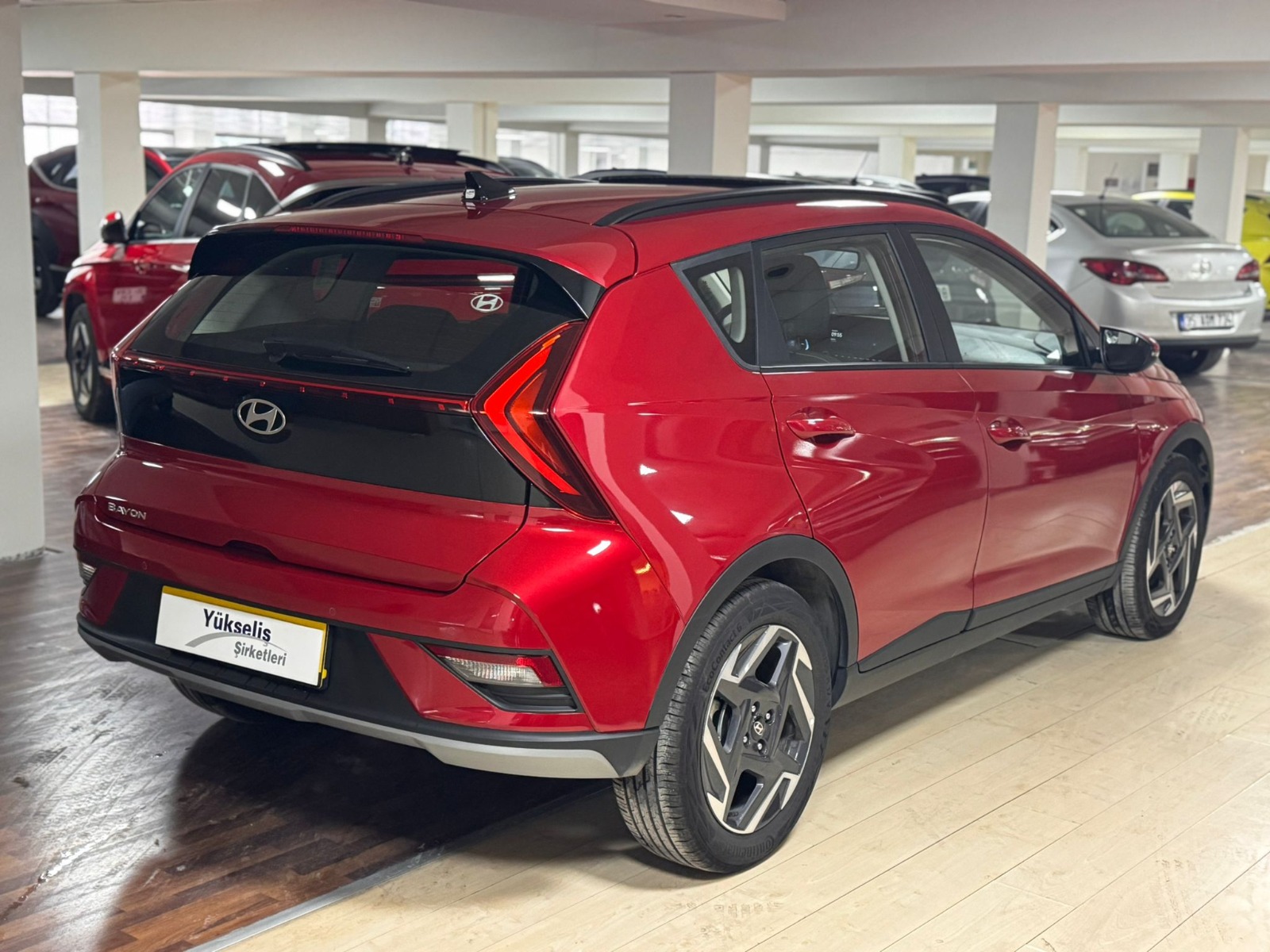 2.El Hyundai Bayon SUV 1.0 T-GDI Style DCT | Otomatik & Benzin | Kırmızı | İzmir.2el 2025 Benzin Otomatik Hyundai Bayon Kırmızı Yükseliş Nakil Araçları Turizm Ticaret ve Sanayi Anonim Şirketi