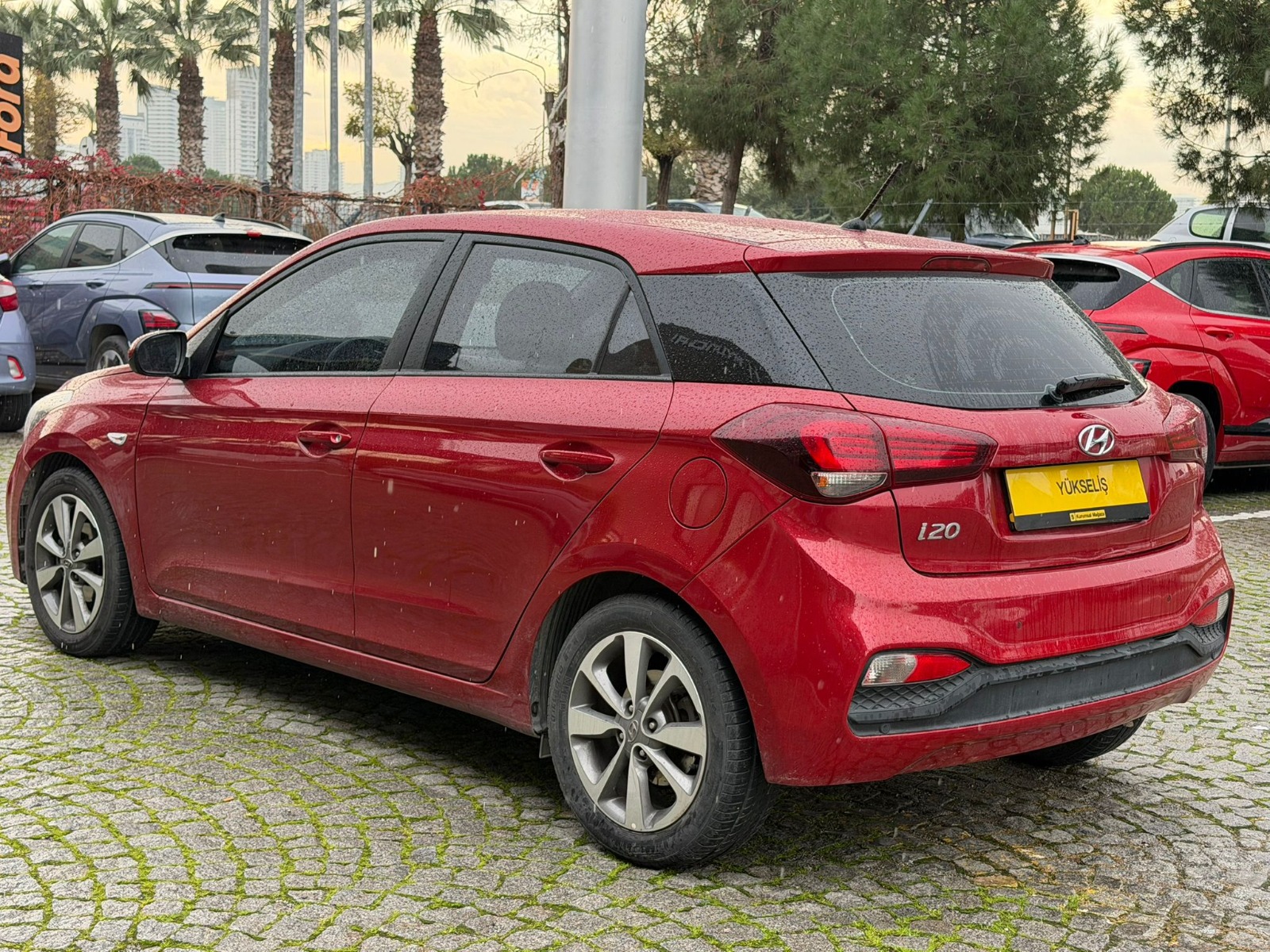 2020 Benzin Otomatik Hyundai i20 Kırmızı Yükseliş Nakil Araçları Turizm Ticaret ve Sanayi Anonim Şirketi