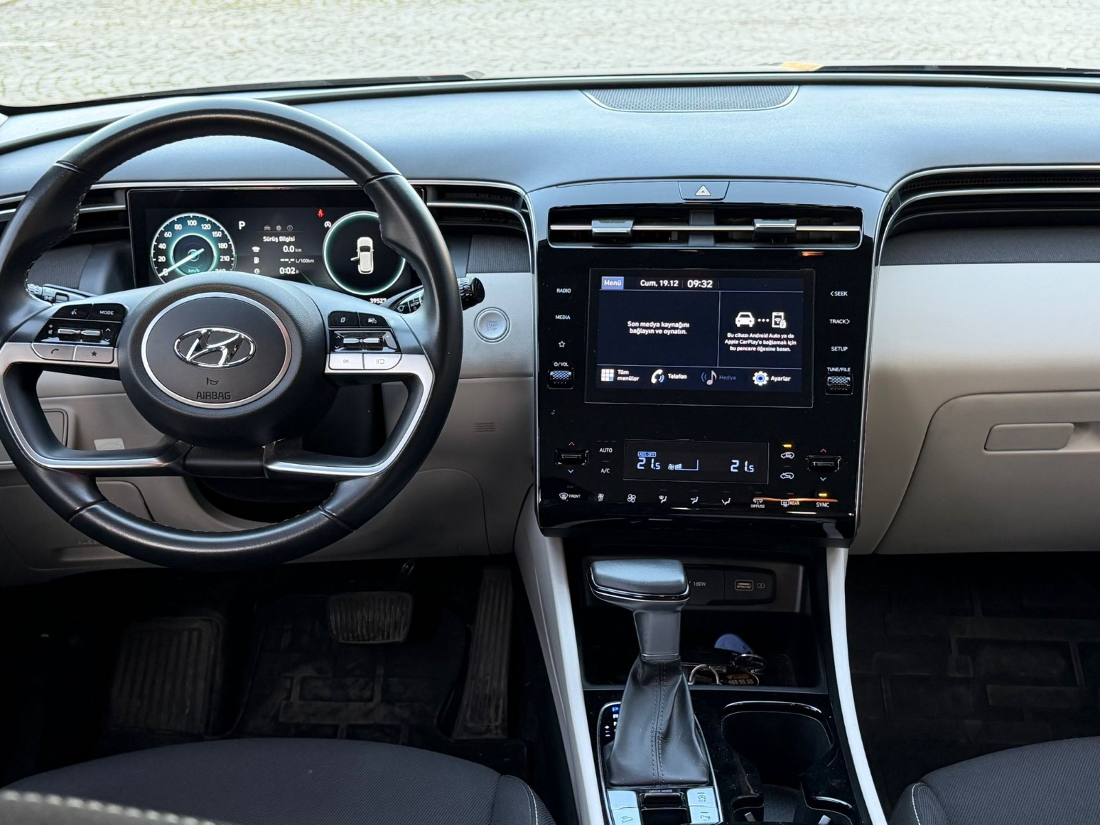 2022 Benzin Otomatik Hyundai Tucson Kahverengi Yükseliş Nakil Araçları Turizm Ticaret ve Sanayi Anonim Şirketi