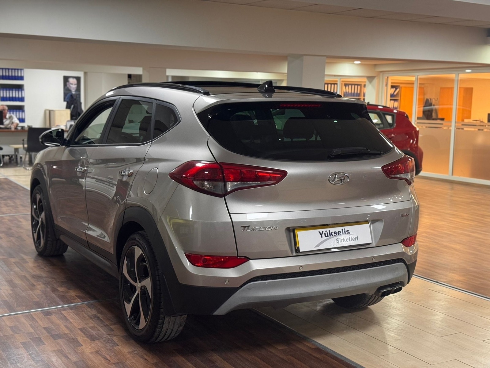 2.El Hyundai Tucson SUV 1.6 T-GDI 4x2 Elite DCT | Otomatik & Benzin | Bej | İzmir.2el 2016 Benzin Otomatik Hyundai Tucson Bej Yükseliş Nakil Araçları Turizm Ticaret ve Sanayi Anonim Şirketi