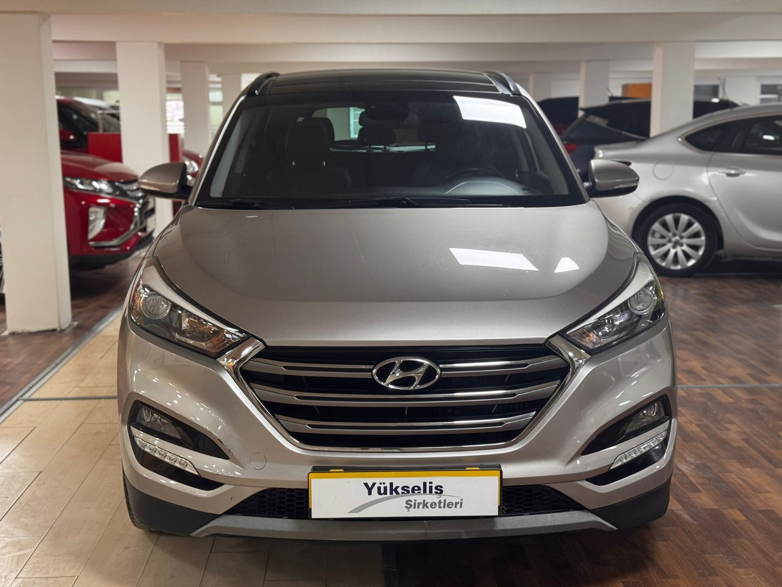 2.El Hyundai Tucson SUV 1.6 T-GDI 4x2 Elite DCT | Otomatik & Benzin | Bej | İzmir.2el 2016 Benzin Otomatik Hyundai Tucson Bej Yükseliş Nakil Araçları Turizm Ticaret ve Sanayi Anonim Şirketi