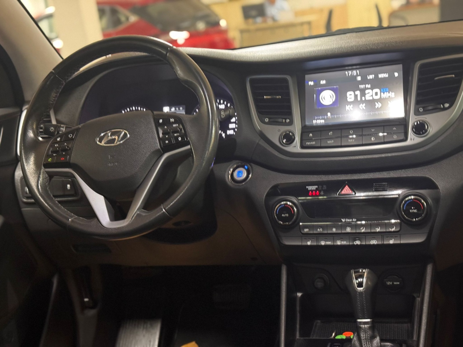 2.El Hyundai Tucson SUV 1.6 T-GDI 4x2 Elite DCT | Otomatik & Benzin | Bej | İzmir.2el 2016 Benzin Otomatik Hyundai Tucson Bej Yükseliş Nakil Araçları Turizm Ticaret ve Sanayi Anonim Şirketi