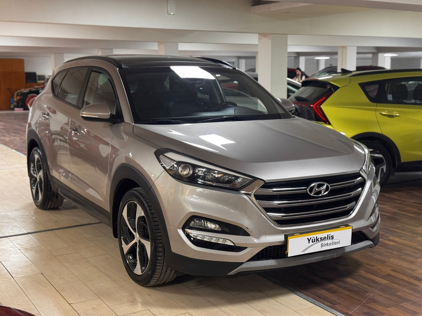 2.El Hyundai Tucson SUV 1.6 T-GDI 4x2 Elite DCT | Otomatik & Benzin | Bej | İzmir.2el 2016 Benzin Otomatik Hyundai Tucson Bej Yükseliş Nakil Araçları Turizm Ticaret ve Sanayi Anonim Şirketi