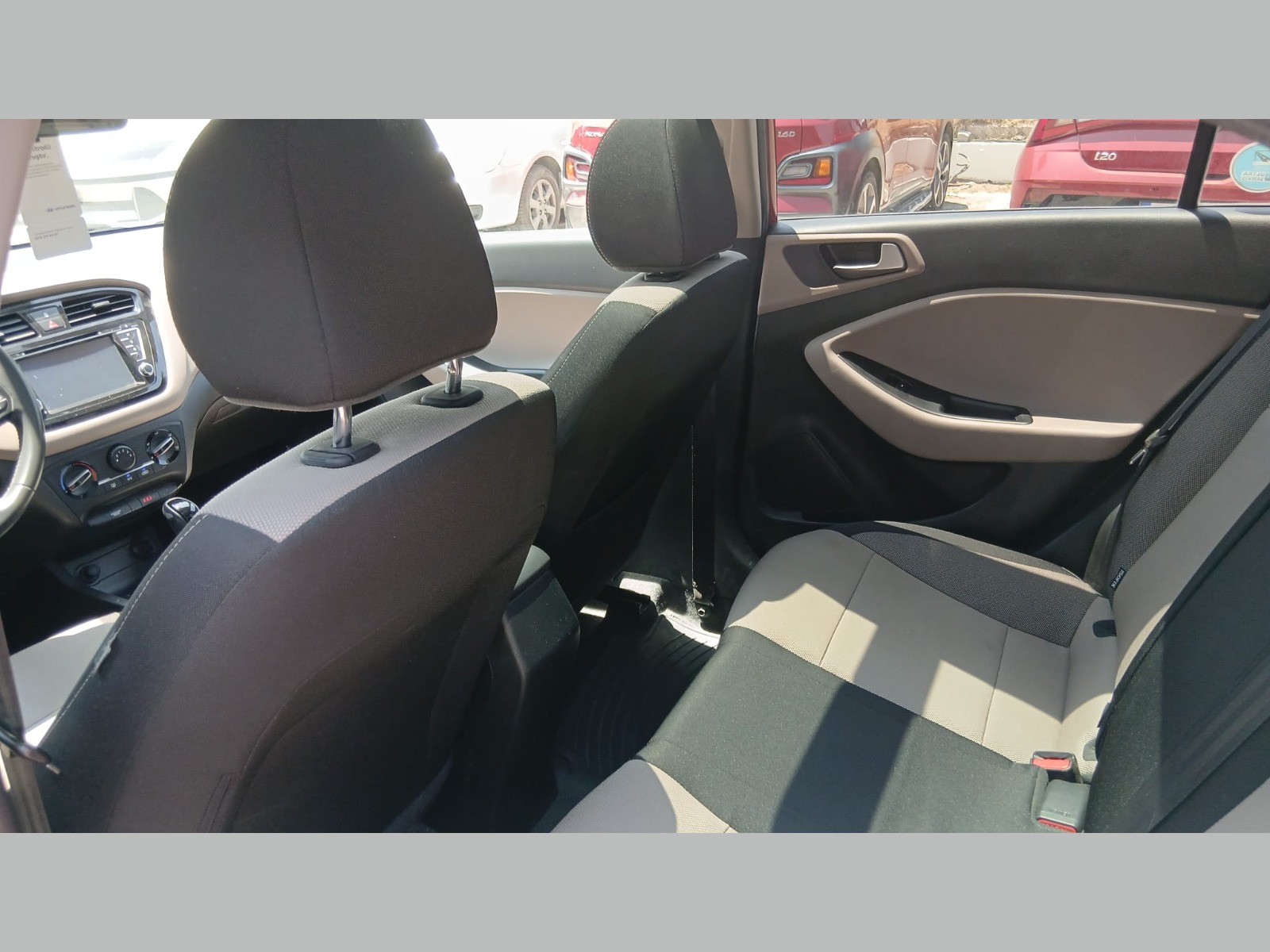 2017 Benzin + LPG Otomatik Hyundai i20 Kırmızı Yükseliş Nakil Araçları Turizm Ticaret ve Sanayi Anonim Şirketi