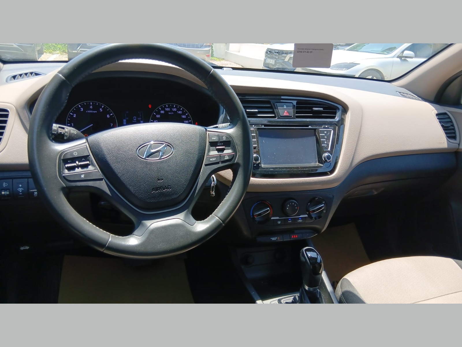 2017 Benzin + LPG Otomatik Hyundai i20 Kırmızı Yükseliş Nakil Araçları Turizm Ticaret ve Sanayi Anonim Şirketi