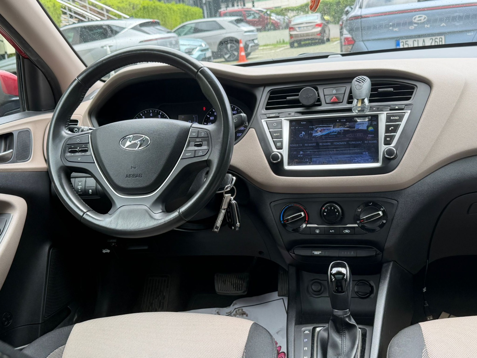 2018 Benzin + LPG Otomatik Hyundai i20 Kırmızı Yükseliş Nakil Araçları Turizm Ticaret ve Sanayi Anonim Şirketi