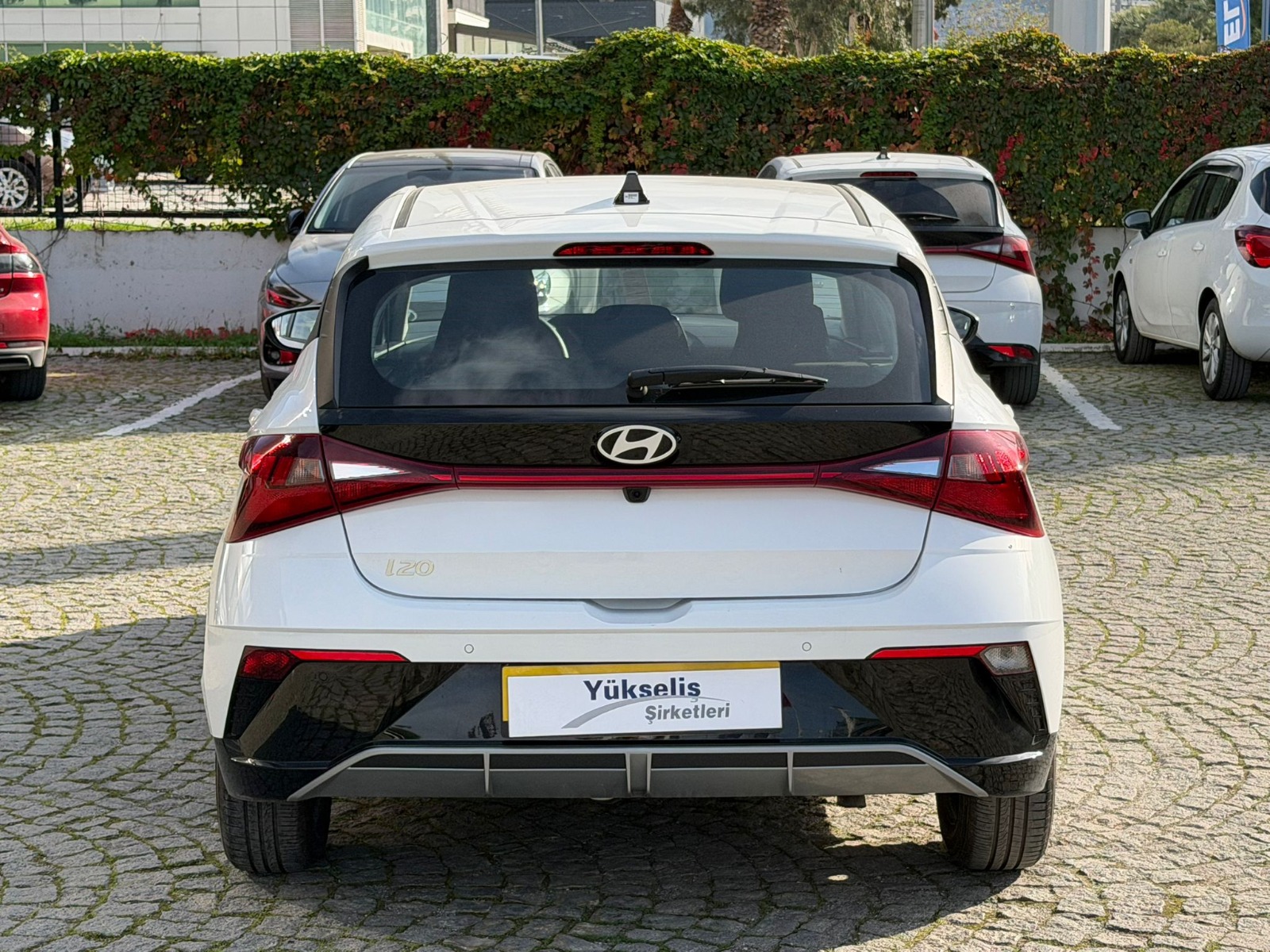 2025 Benzin Otomatik Hyundai i20 Beyaz Yükseliş Nakil Araçları Turizm Ticaret ve Sanayi Anonim Şirketi