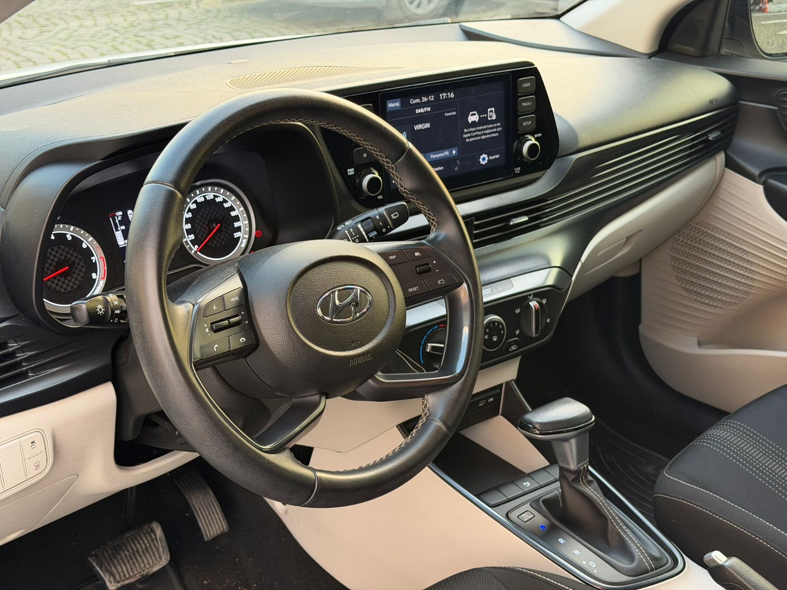 2023 Benzin Otomatik Hyundai i20 Beyaz Yükseliş Nakil Araçları Turizm Ticaret ve Sanayi Anonim Şirketi