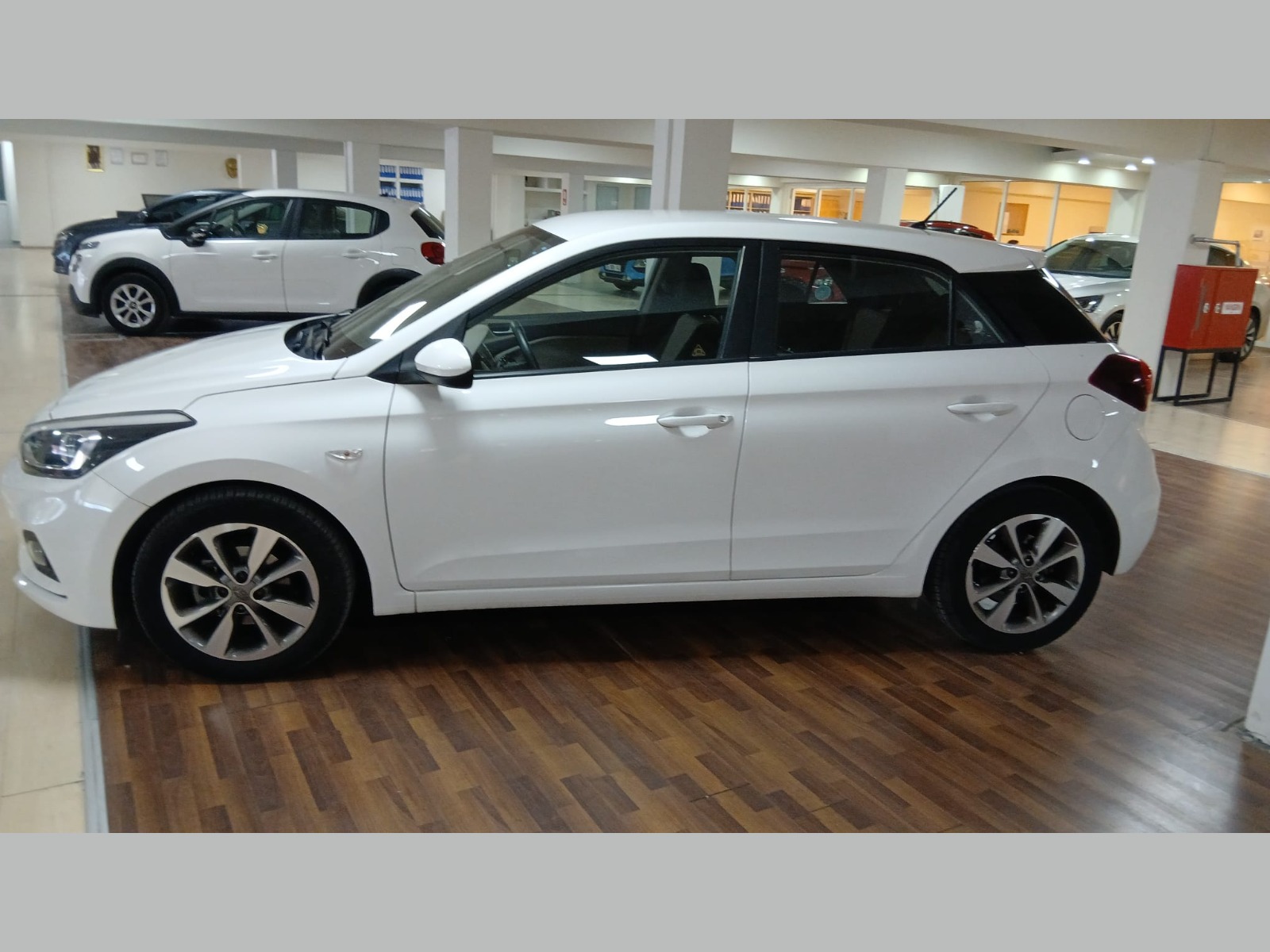 2020 Benzin Otomatik Hyundai i20 Beyaz Yükseliş Nakil Araçları Turizm Ticaret ve Sanayi Anonim Şirketi
