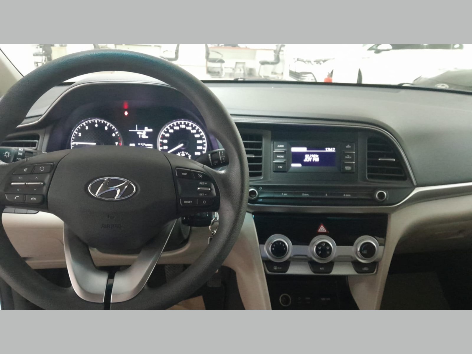 2019 Benzin Manuel Hyundai Elantra Beyaz Yükseliş Nakil Araçları Turizm Ticaret ve Sanayi Anonim Şirketi