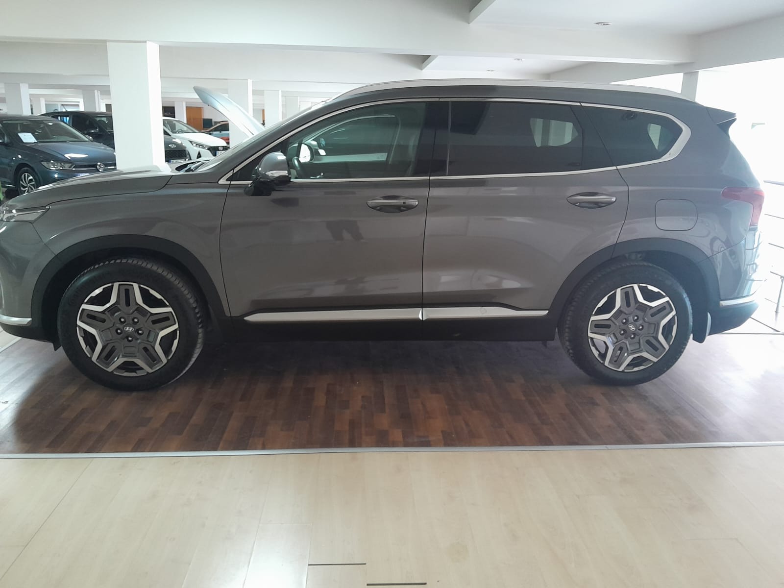 2022 Hybrid Otomatik Hyundai Santa Fe Gri Yükseliş Nakil Araçları Turizm Ticaret ve Sanayi Anonim Şirketi