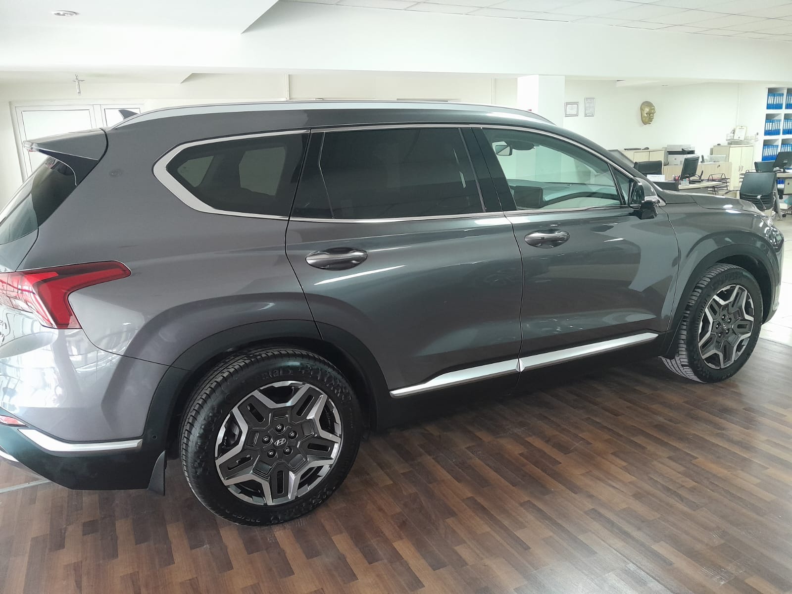 2022 Hybrid Otomatik Hyundai Santa Fe Gri Yükseliş Nakil Araçları Turizm Ticaret ve Sanayi Anonim Şirketi