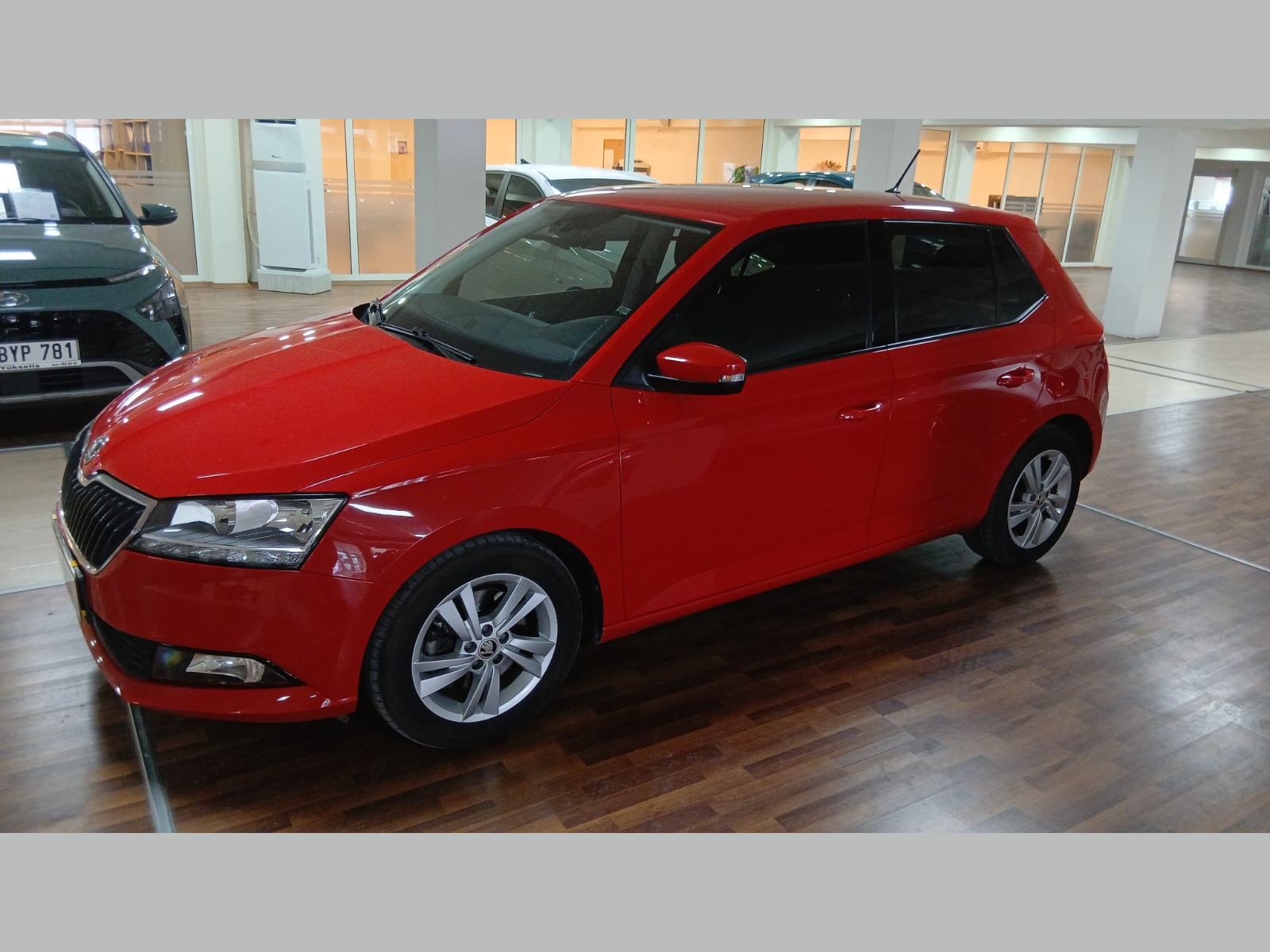 2021 Benzin Otomatik Skoda Fabia Kırmızı Yükseliş Nakil Araçları Turizm Ticaret ve Sanayi Anonim Şirketi
