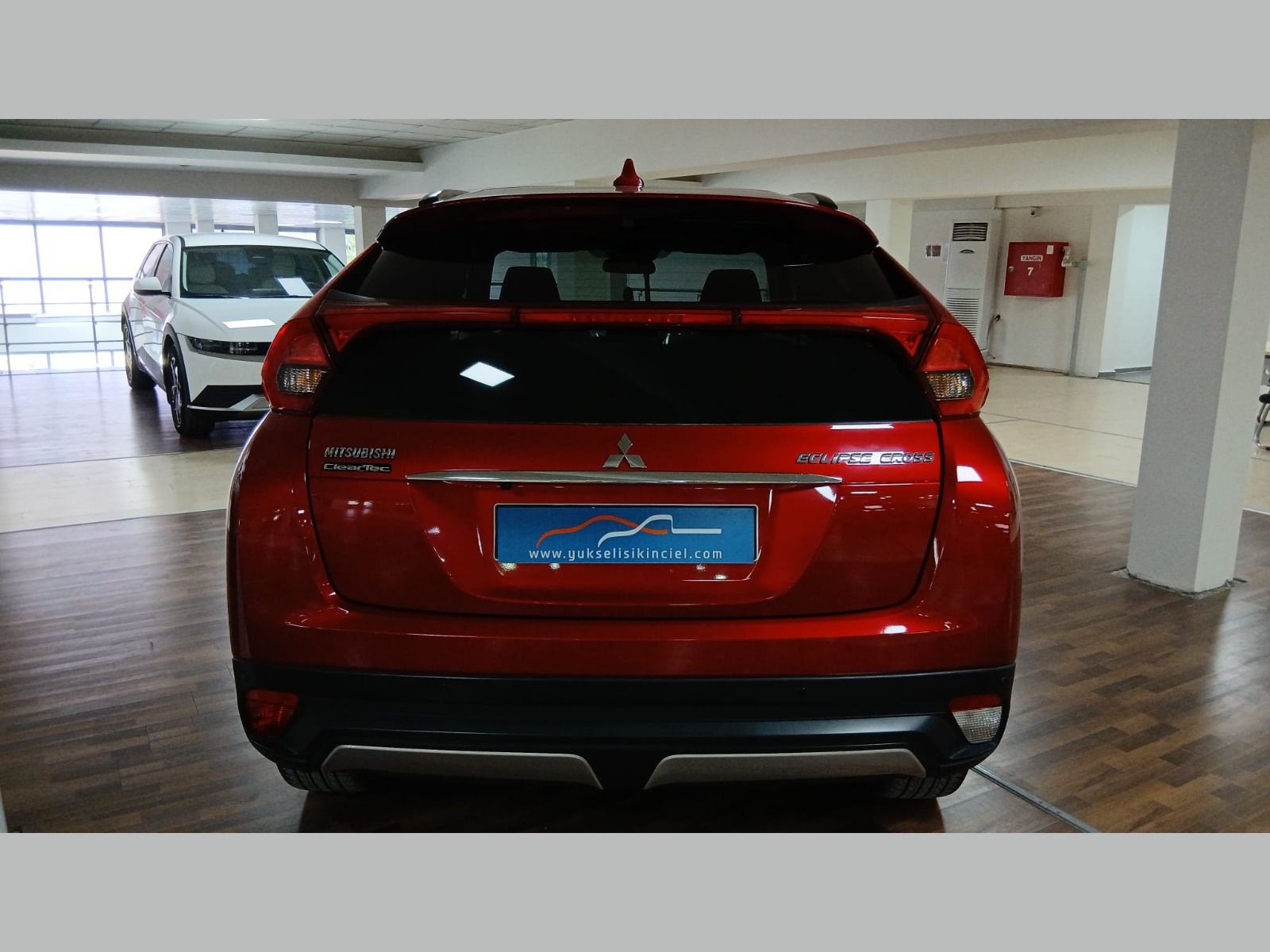 2018 Benzin Otomatik Mitsubishi Eclipse Cross Kırmızı Yükseliş Nakil Araçları Turizm Ticaret ve Sanayi Anonim Şirketi