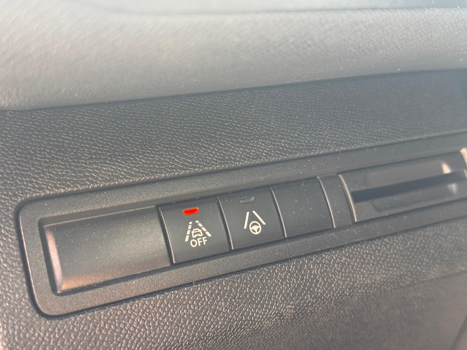 2022 Dizel Otomatik Peugeot 3008 Kırmızı Yükseliş Nakil Araçları Turizm Ticaret ve Sanayi Anonim Şirketi