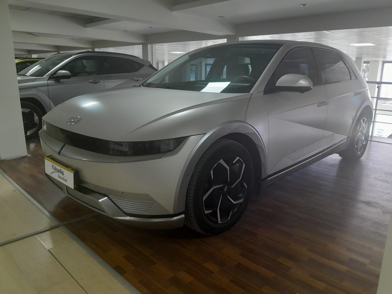 2.El Hyundai Ioniq 5 Crossover 125kW 4x2 Progressive Otomatik | Otomatik & Elektrik | Gri | İzmir.2el 2023 Elektrik Otomatik Hyundai Ioniq 5 Gri Yükseliş Nakil Araçları Turizm Ticaret ve Sanayi Anonim Şirketi