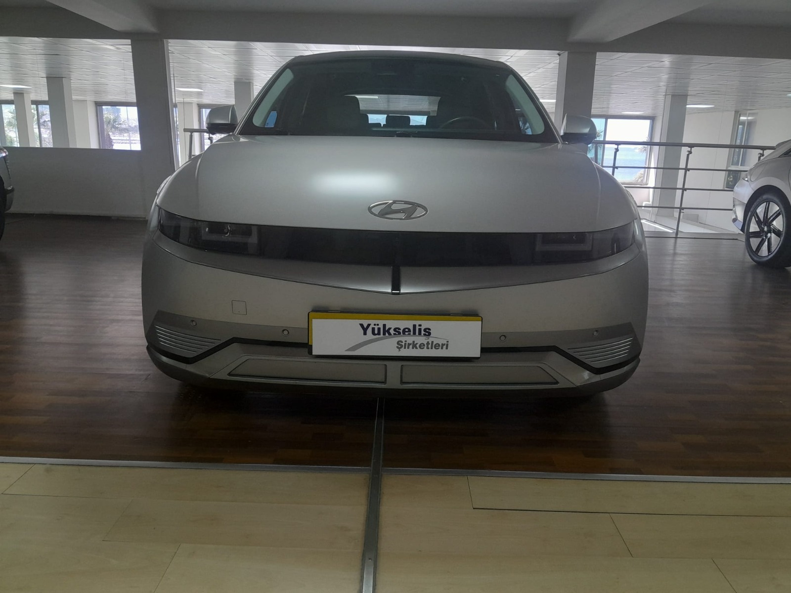 2.El Hyundai Ioniq 5 Crossover 125kW 4x2 Progressive Otomatik | Otomatik & Elektrik | Gri | İzmir.2el 2023 Elektrik Otomatik Hyundai Ioniq 5 Gri Yükseliş Nakil Araçları Turizm Ticaret ve Sanayi Anonim Şirketi