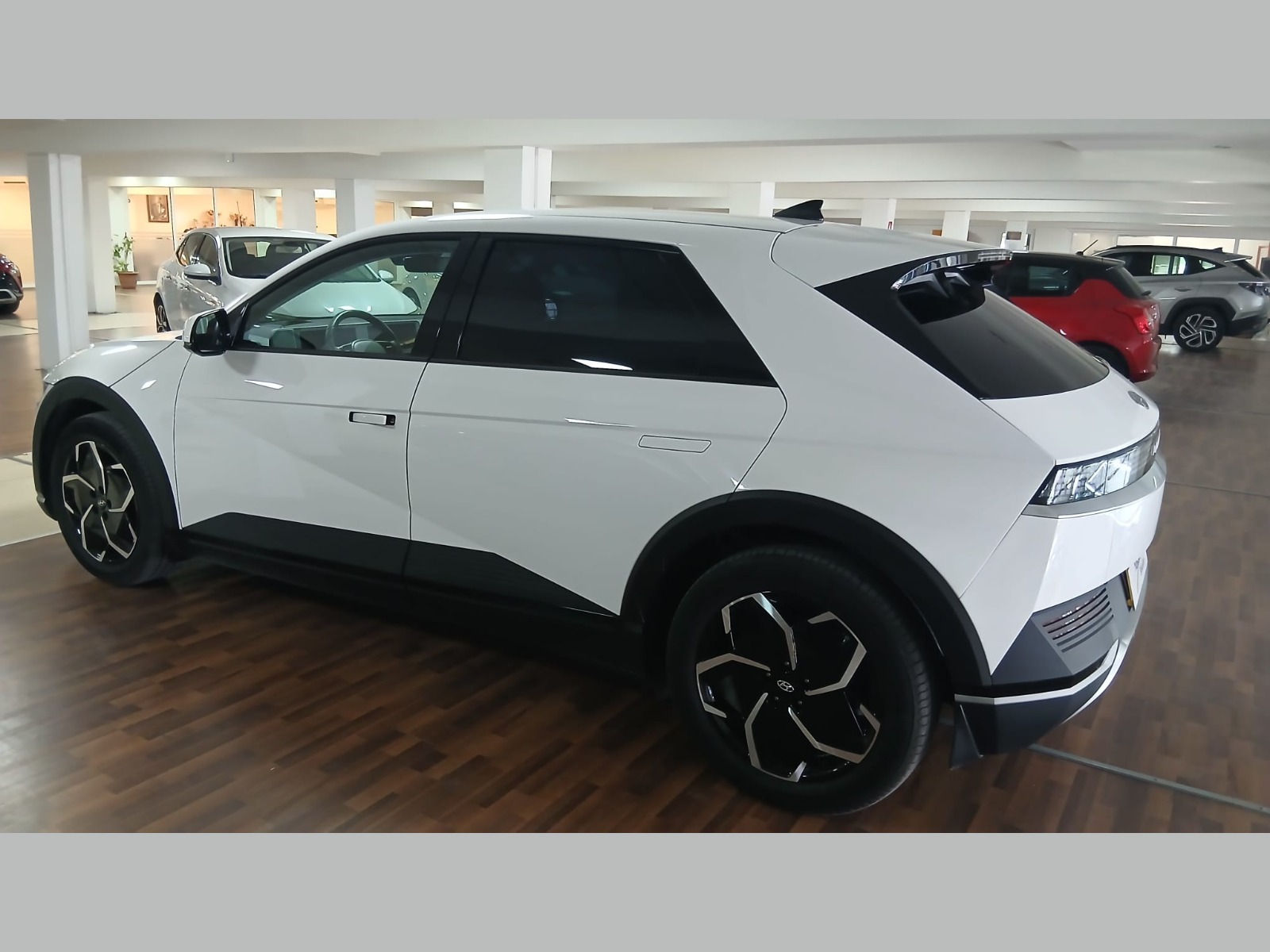 2024 Elektrik Otomatik Hyundai Ioniq 5 Beyaz Yükseliş Nakil Araçları Turizm Ticaret ve Sanayi Anonim Şirketi