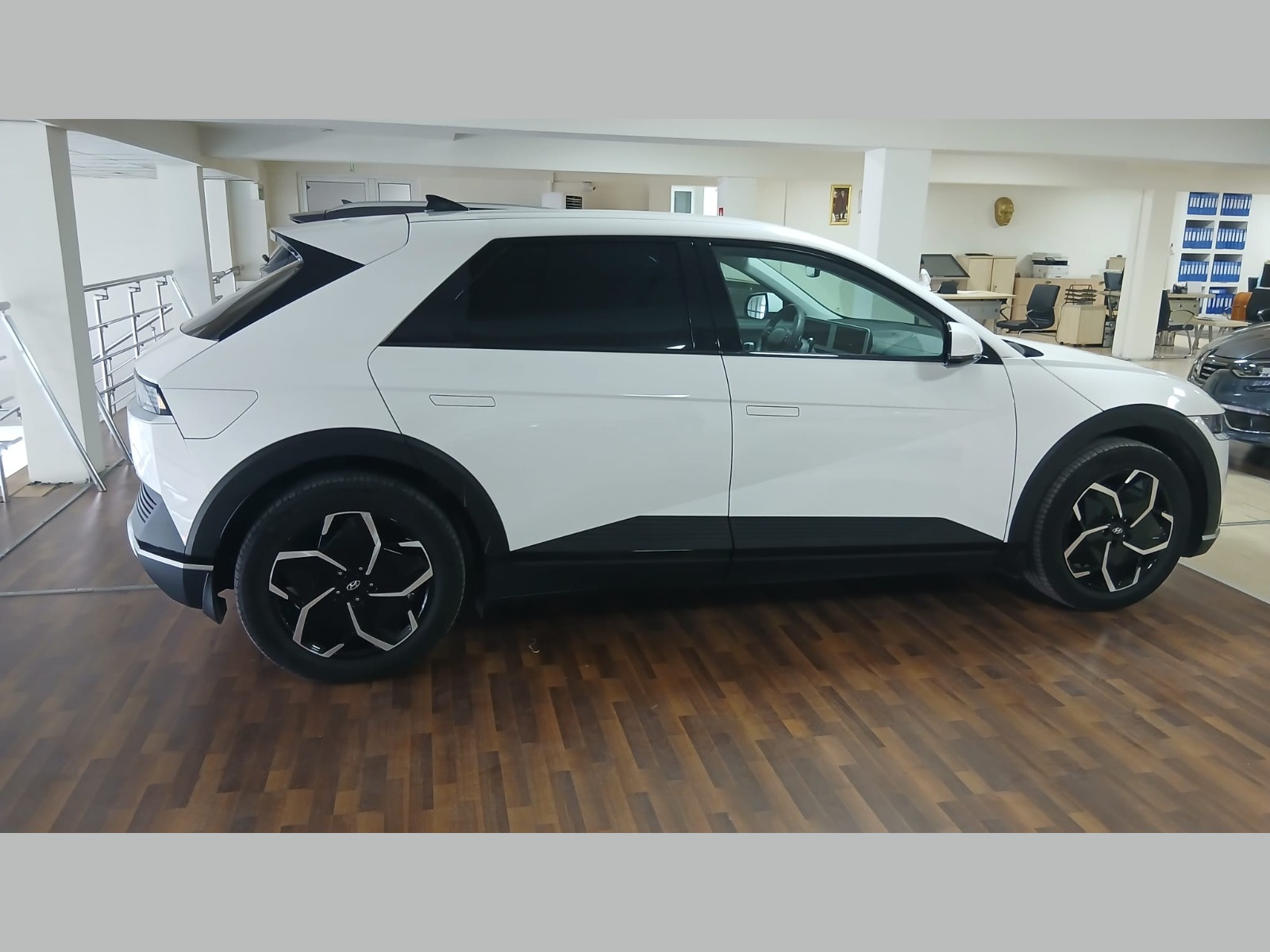 2024 Elektrik Otomatik Hyundai Ioniq 5 Beyaz Yükseliş Nakil Araçları Turizm Ticaret ve Sanayi Anonim Şirketi