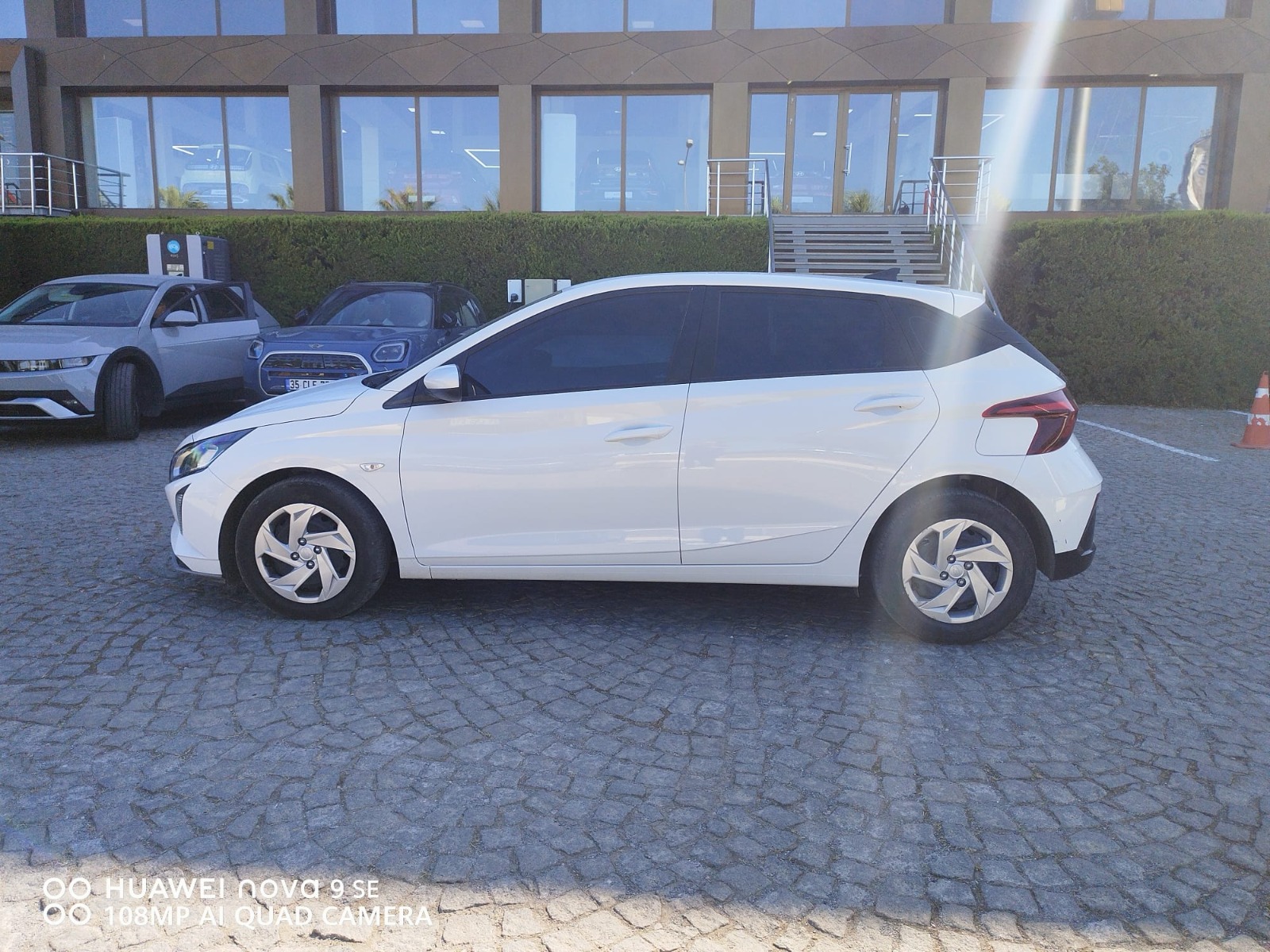 2021 Benzin Otomatik Hyundai i20 Beyaz Yükseliş Nakil Araçları Turizm Ticaret ve Sanayi Anonim Şirketi