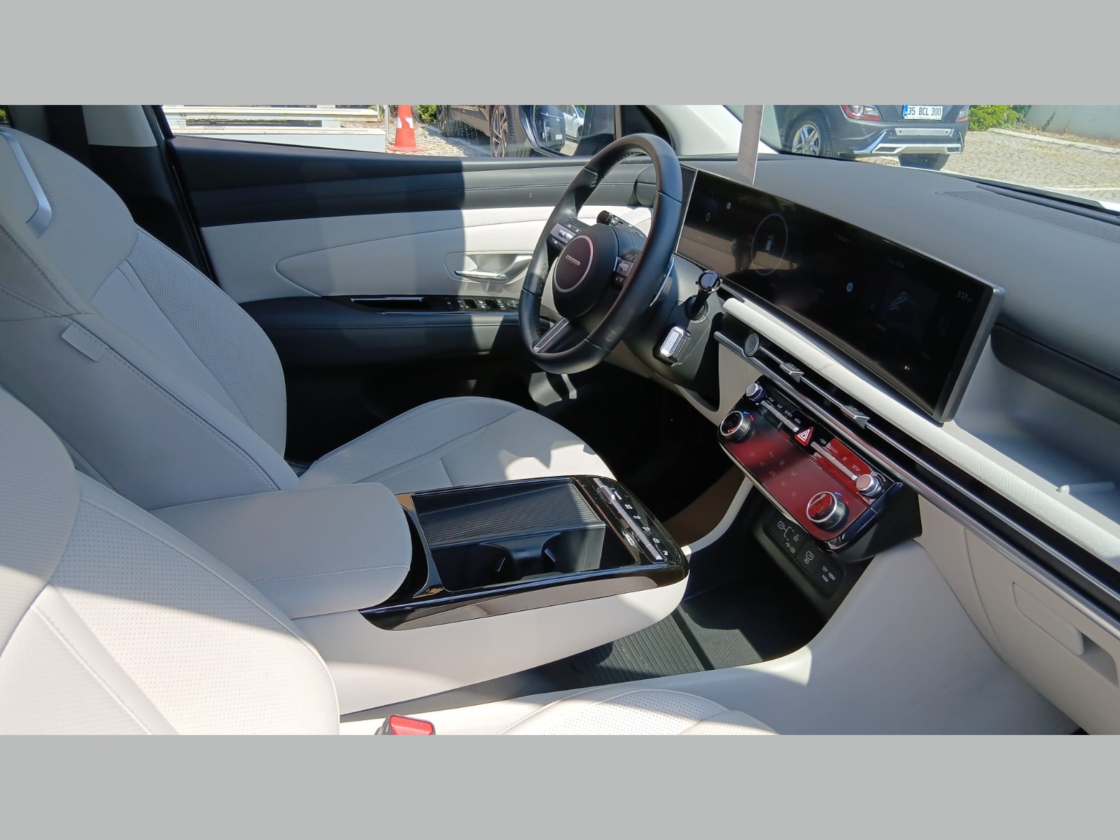 2024 Benzin Otomatik Hyundai Tucson Beyaz Yükseliş Nakil Araçları Turizm Ticaret ve Sanayi Anonim Şirketi