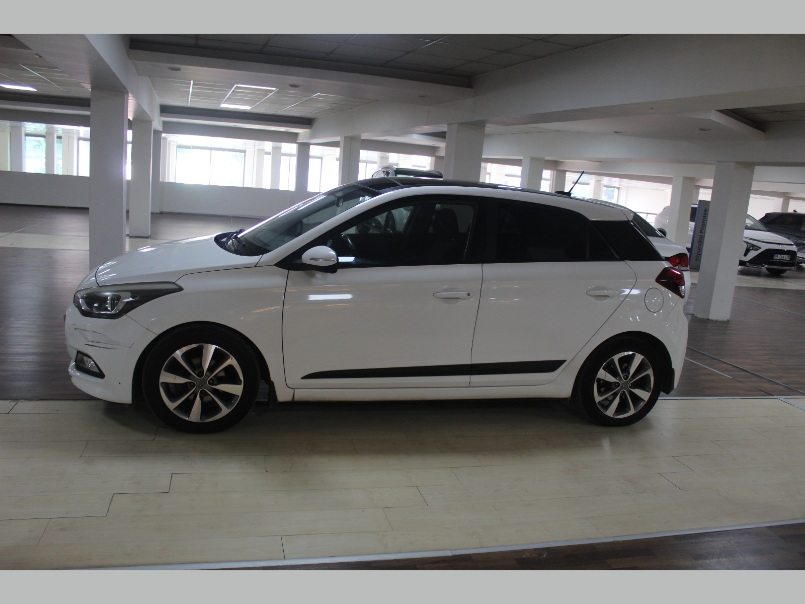 2016 Benzin Otomatik Hyundai i20 Beyaz Yükseliş Nakil Araçları Turizm Ticaret ve Sanayi Anonim Şirketi