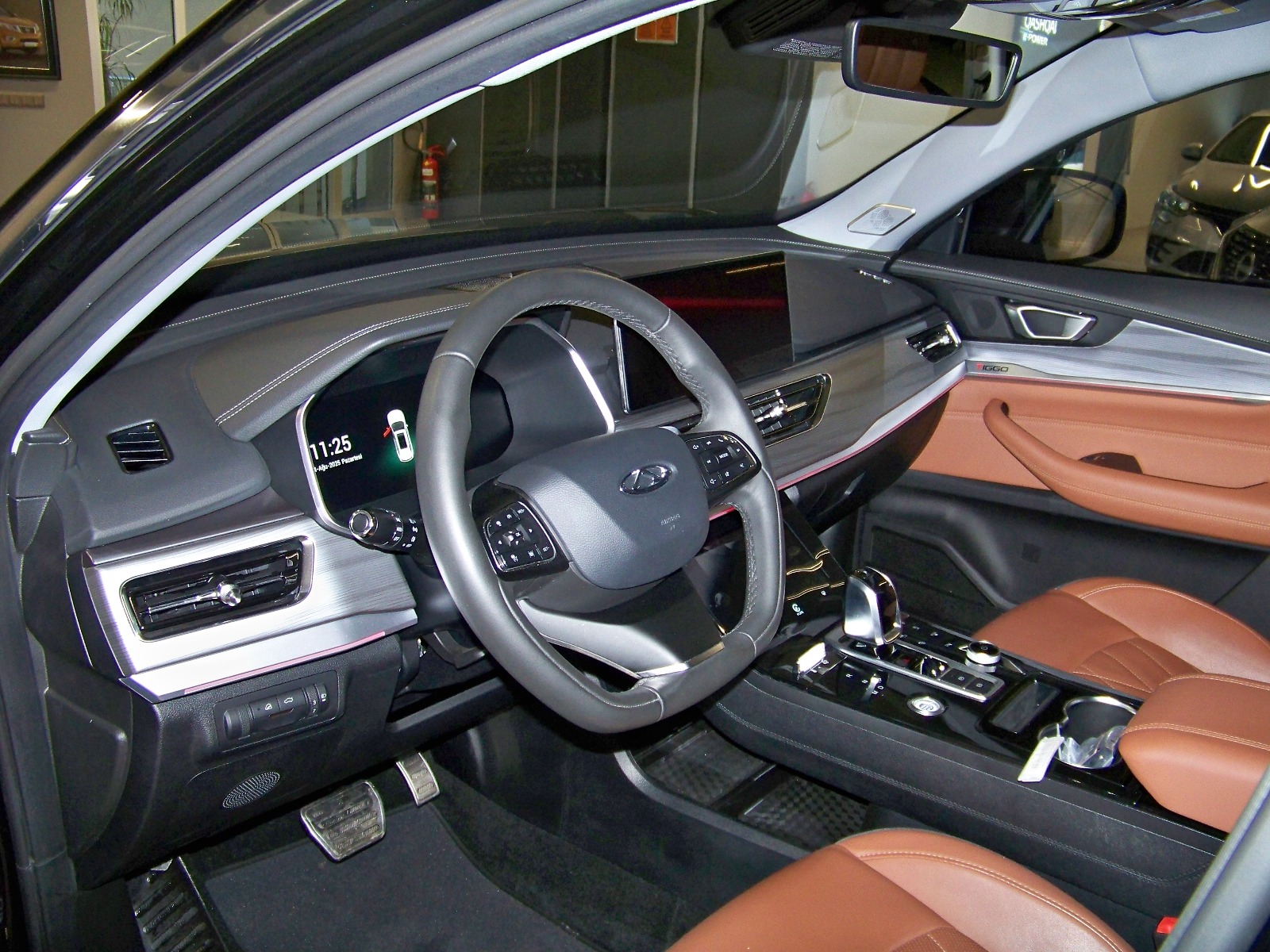 2023 Benzin Otomatik Chery Tiggo 8 Pro Siyah Yüzbaşıoğlu Otomotiv Mam. San ve Tic A.Ş.