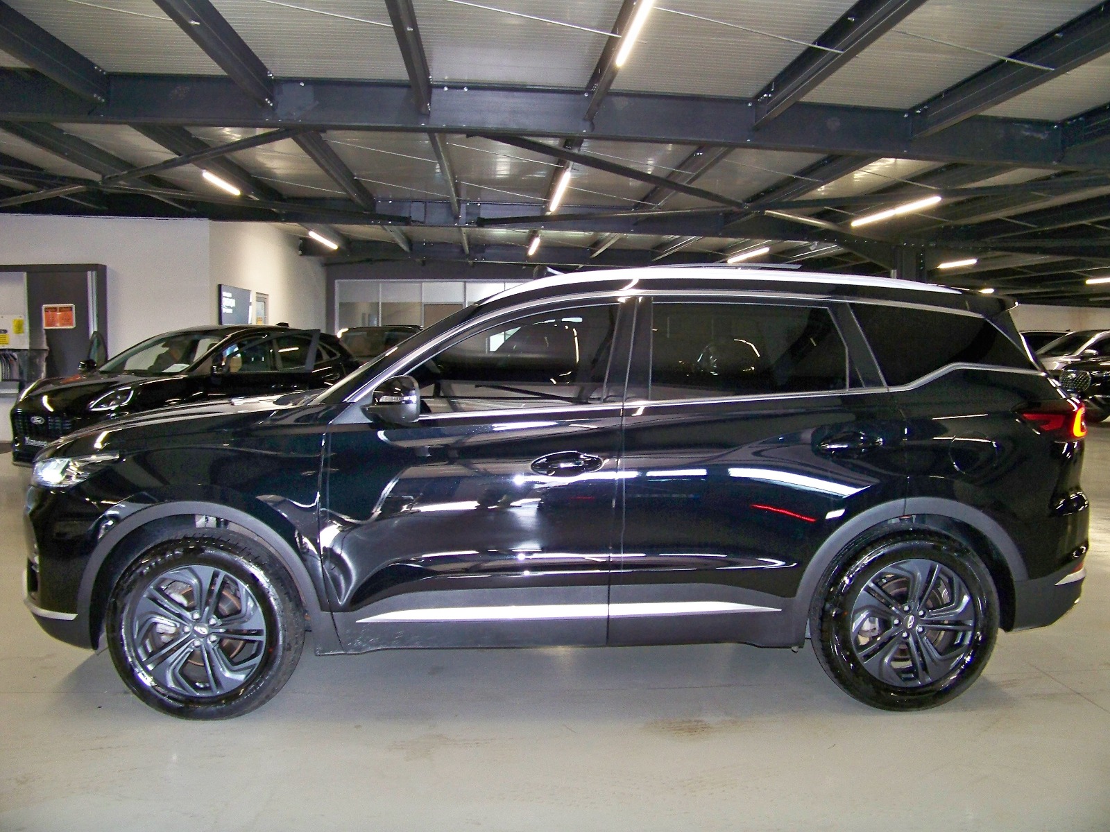 2023 Benzin Otomatik Chery Tiggo 7 Pro Siyah Yüzbaşıoğlu Otomotiv Mam. San ve Tic A.Ş.