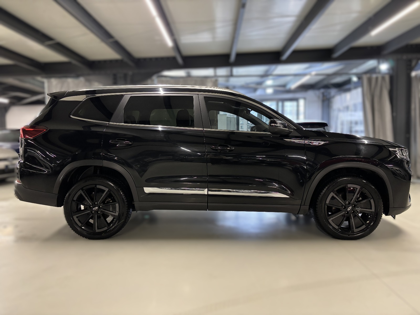 2024 Benzin Otomatik Chery Tiggo 8 Promax Siyah Yüzbaşıoğlu Otomotiv Mam. San ve Tic A.Ş.