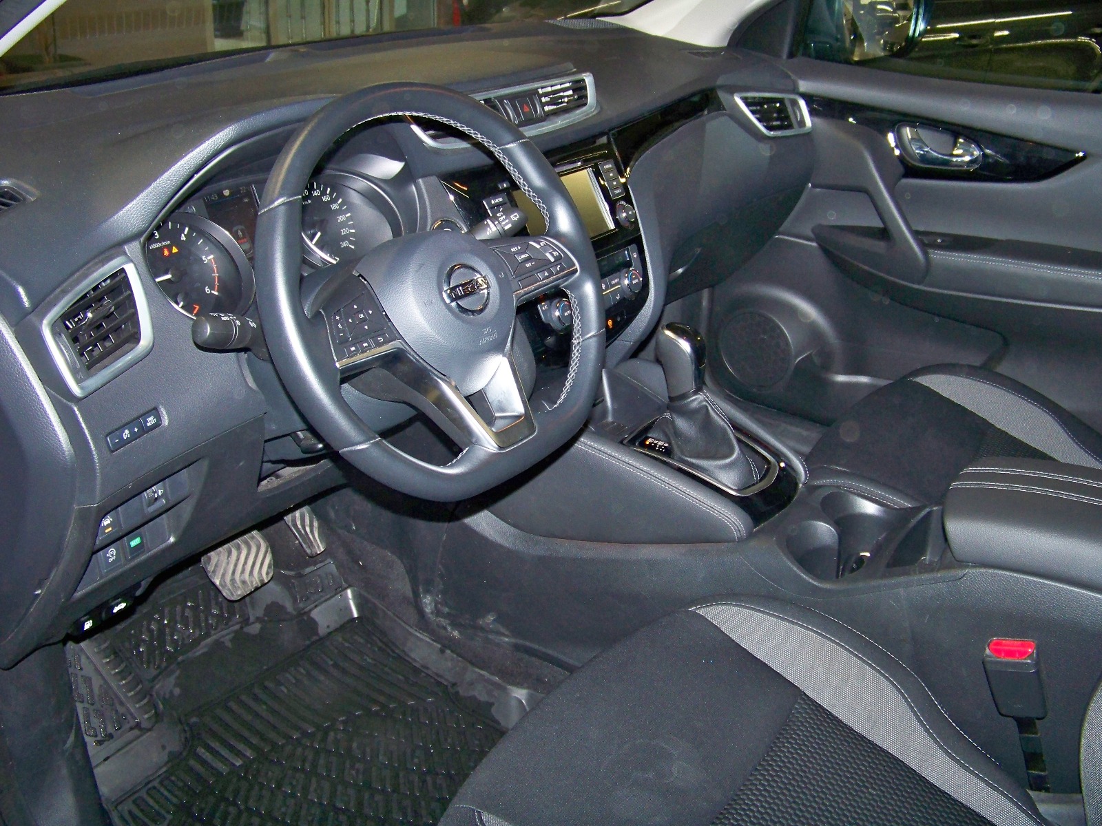 2020 Dizel Otomatik Nissan Qashqai Siyah Yüzbaşıoğlu Otomotiv Mam. San ve Tic A.Ş.