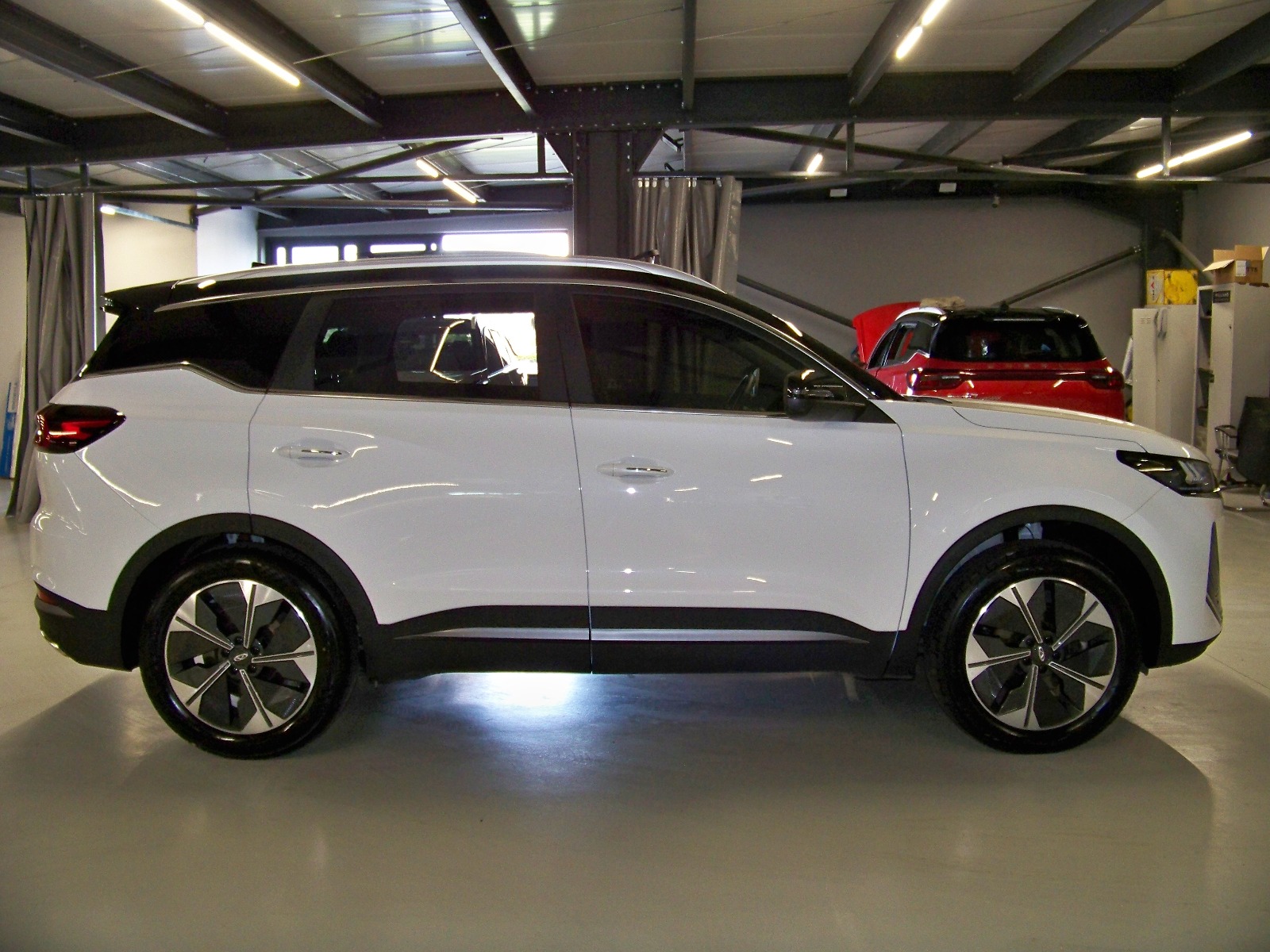 2024 Benzin Otomatik Chery Tiggo 7 Promax Beyaz Yüzbaşıoğlu Otomotiv Mam. San ve Tic A.Ş.