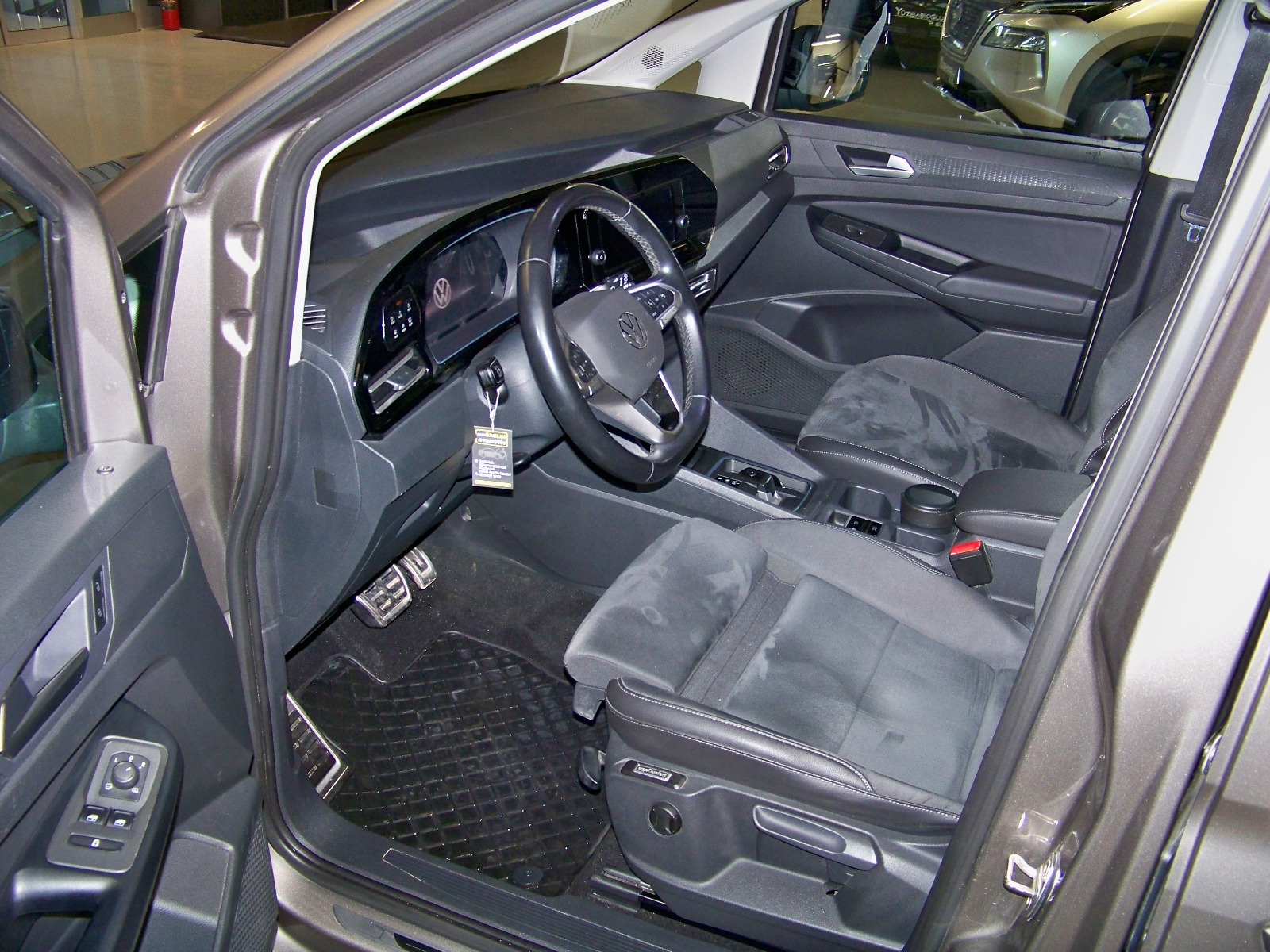 2021 Dizel Otomatik Volkswagen Caddy Bej Yüzbaşıoğlu Otomotiv Mam. San ve Tic A.Ş.